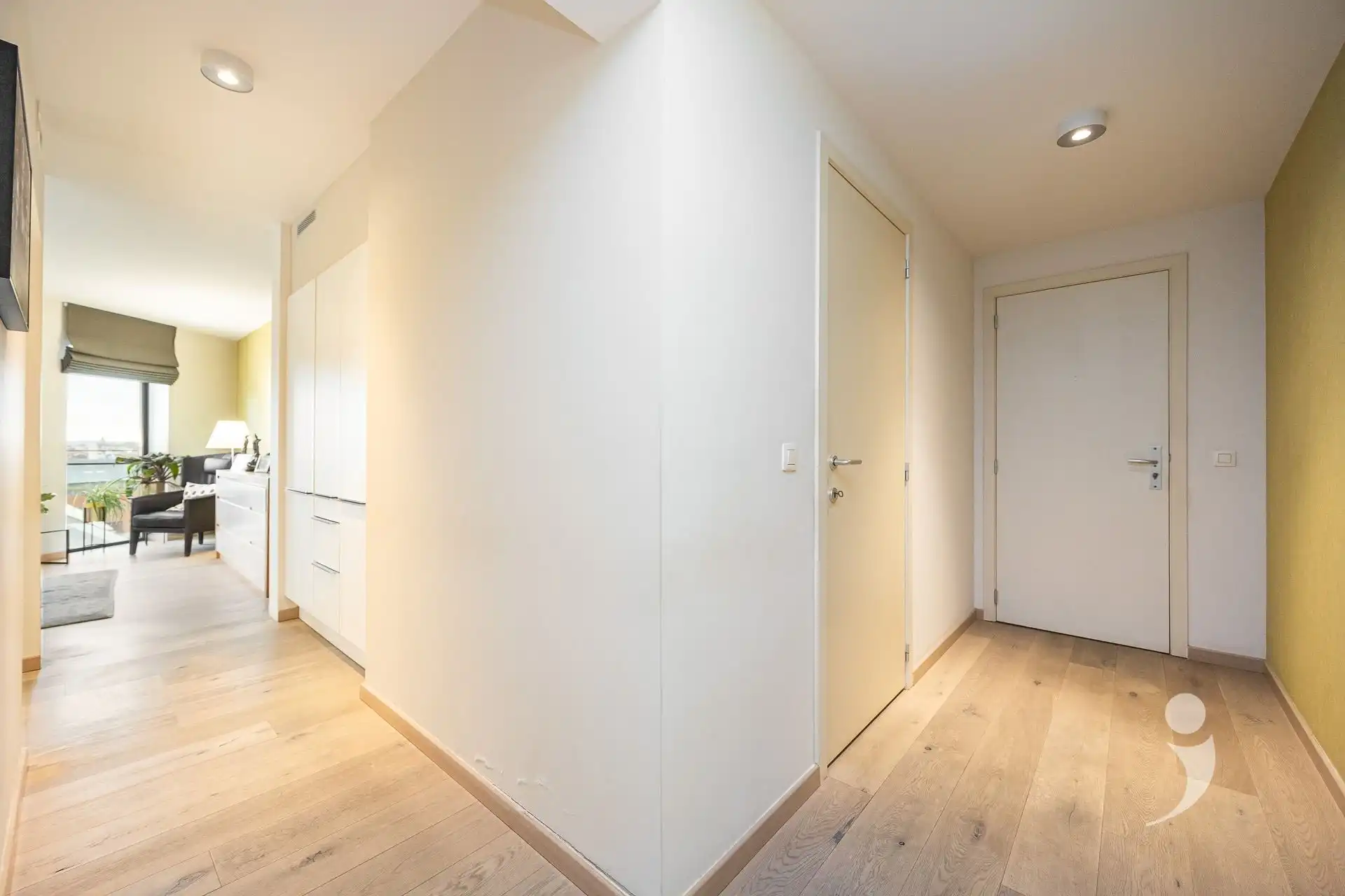 Instapklaar appartement met panoramisch uitzicht over Leuven foto 11