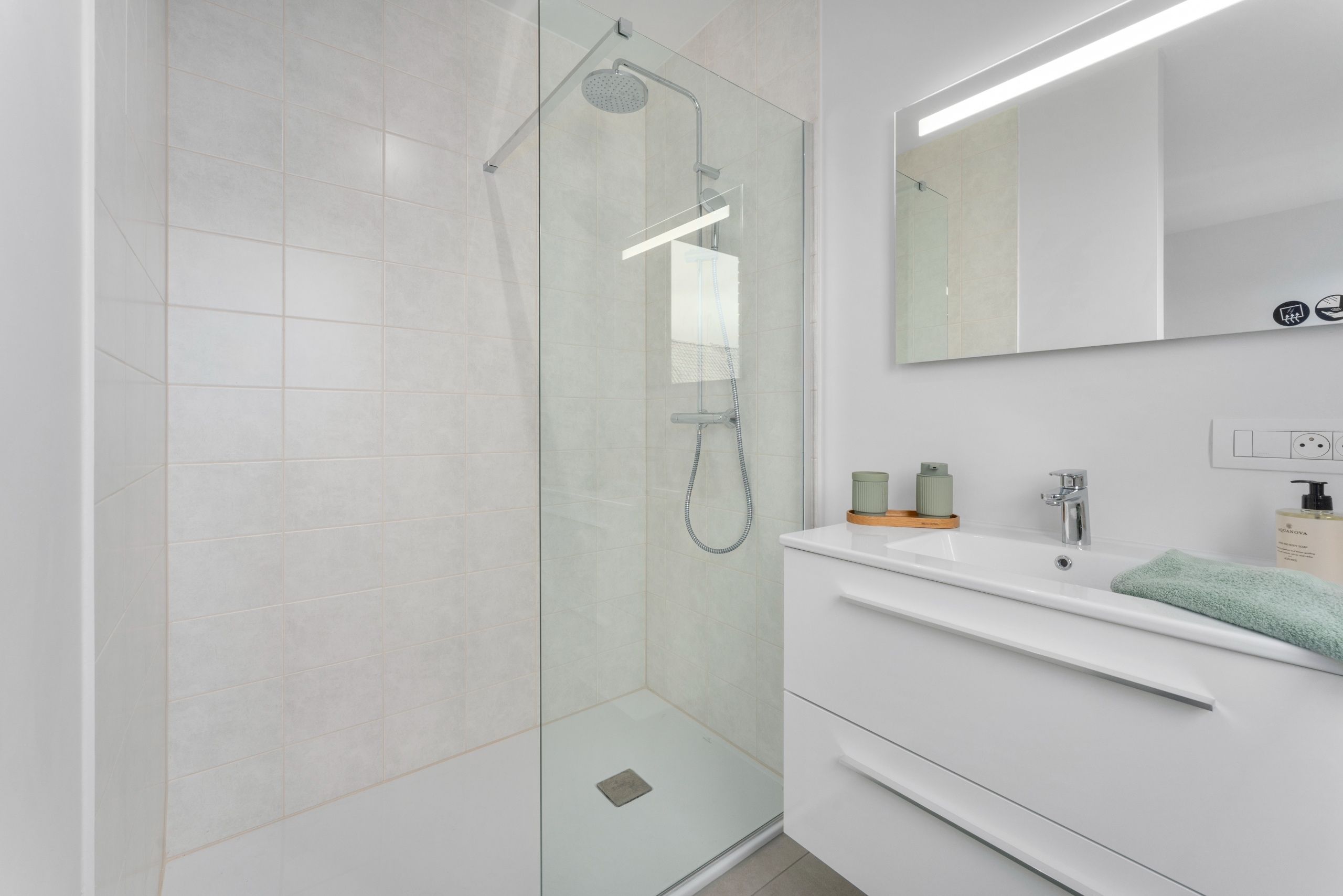 Nieuwbouwappartement met 1 slpk.,, autostaznplaats & kelder foto 14