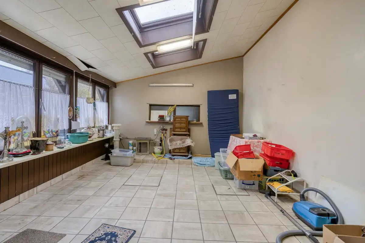 Te renoveren, ruime woning op 427 m2! foto 9