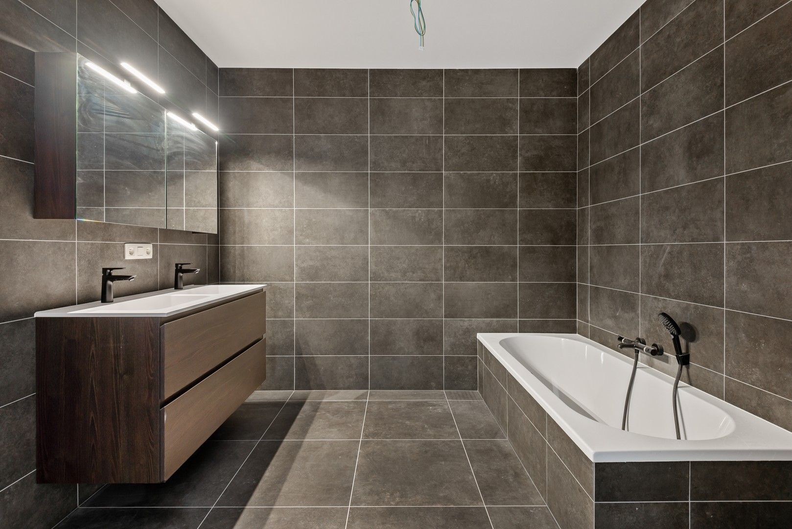 Prachtig piekfijn nieuwbouw GLVapp voorzien van alle comfort foto 17