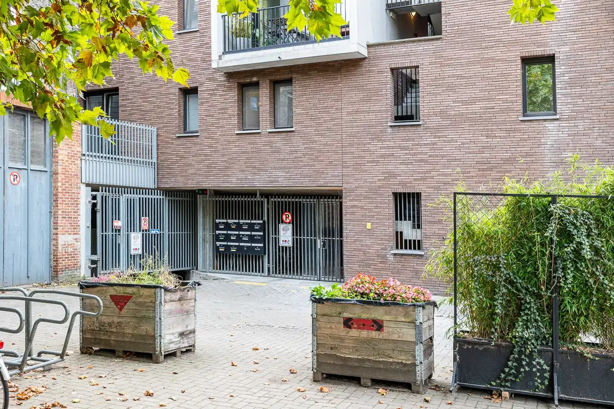 Ruim appartement met 3 slaapkamers en ondergrondse parkeerplaats foto 18