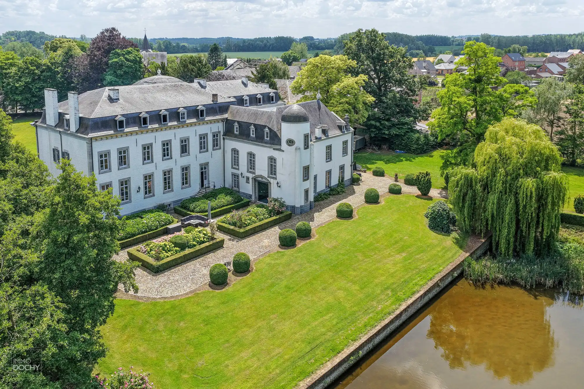 Prachtig gerestaureerd authentiek landhuis te Gors-Opleeuw (gelegen tussen Hasselt en Tongeren) foto 6