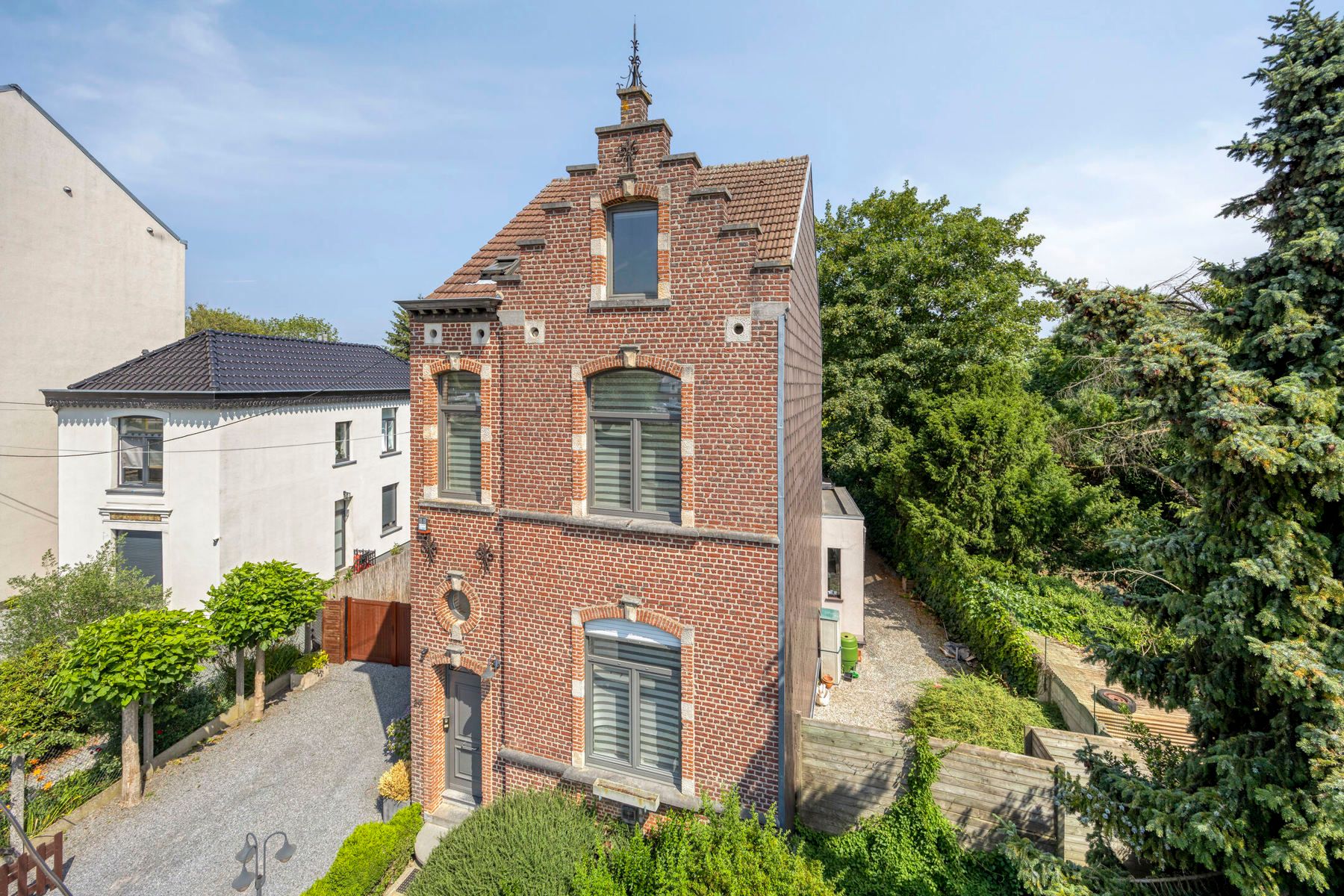Authentieke herenwoning met 4 slaapkamers en prachtige tuin foto 3