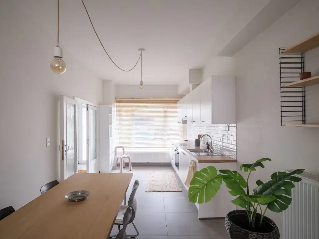 Instapklare, lichtrijke woning met 3 slaapkamers en buitenruimte in Centrum Gent. foto 6