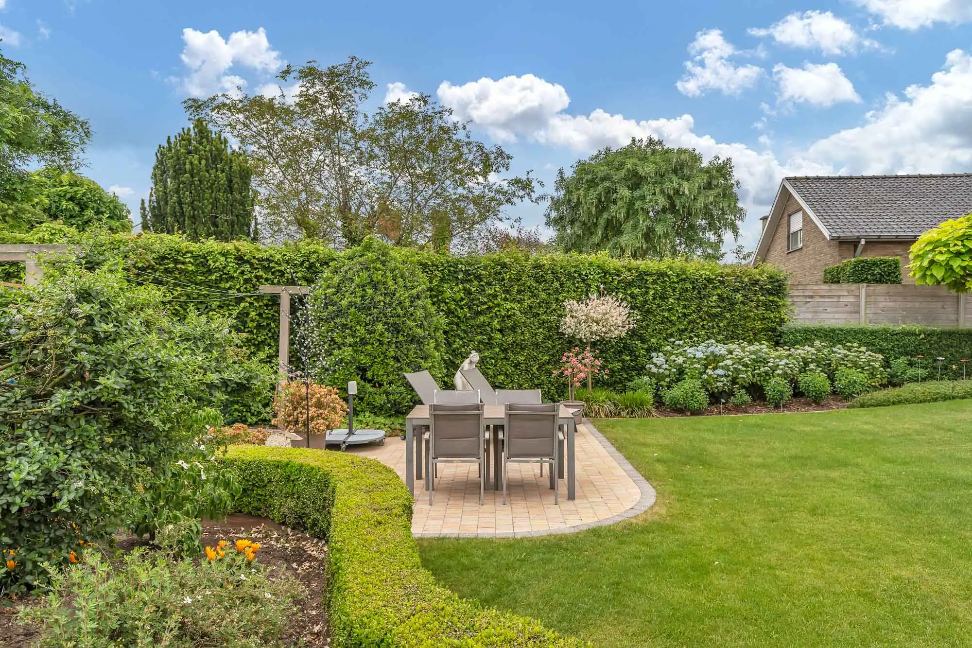 Rustig gelegen open bebouwing met ruime tuin foto 17