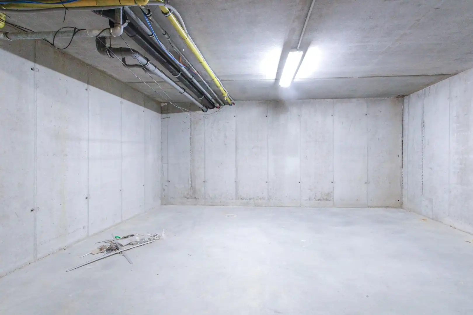 uitstekend gelegen handelspand Lippenslaan 148 foto 23