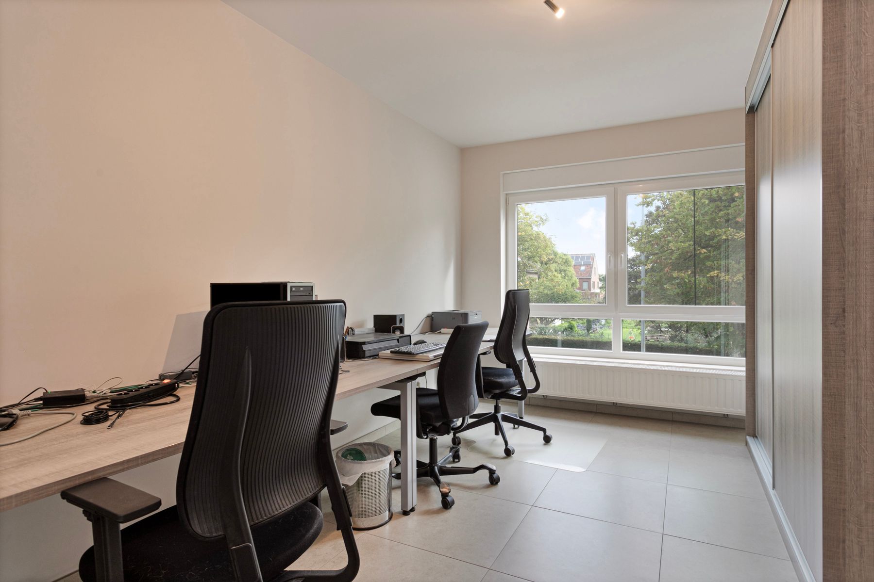Recente instapklare woning met 4 slaapkamers ! foto 12