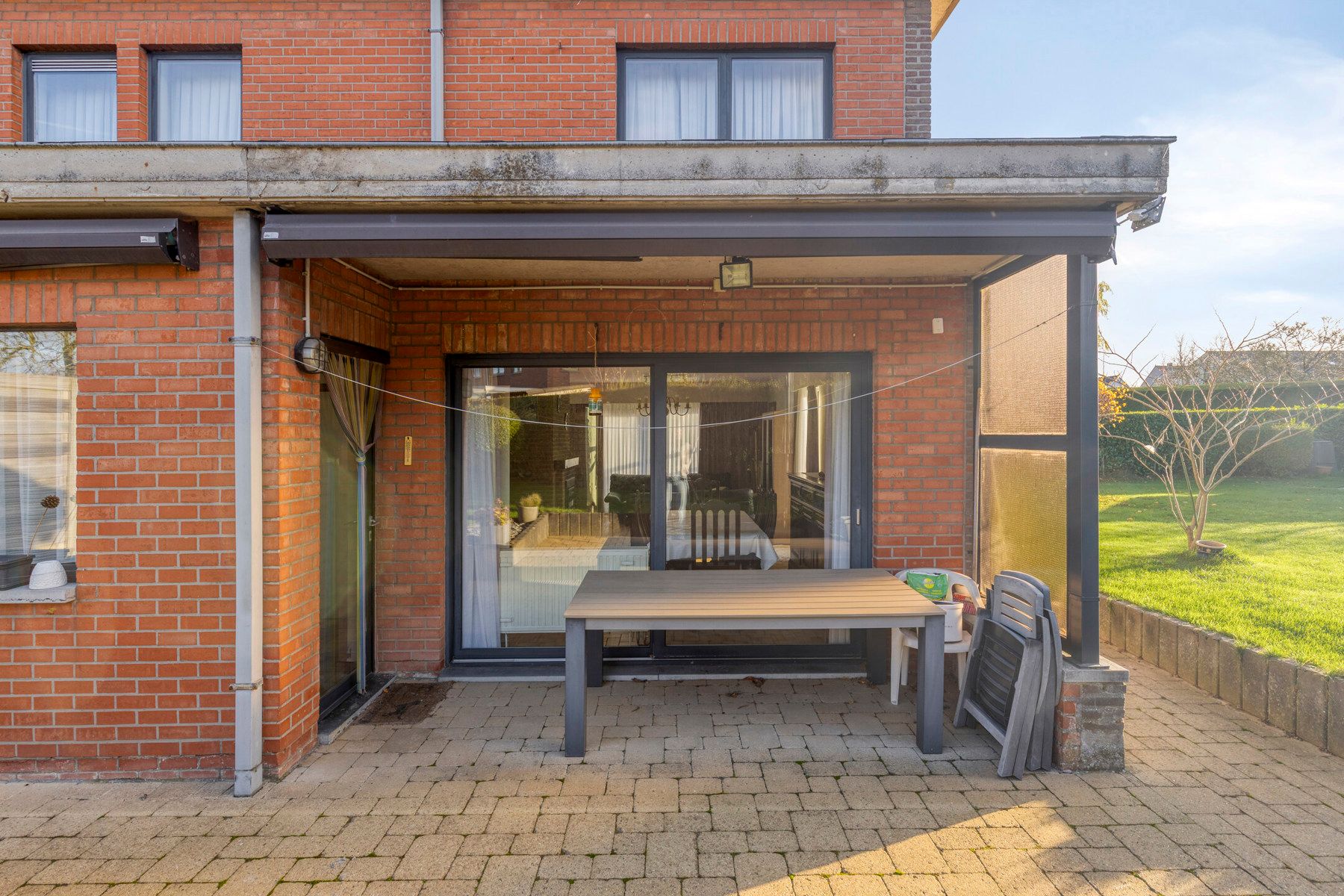 Leemans Immobiliën stelt u  deze centraal, maar toch bijzonder rustig gelegen woning in Dilbeek voor! foto 18