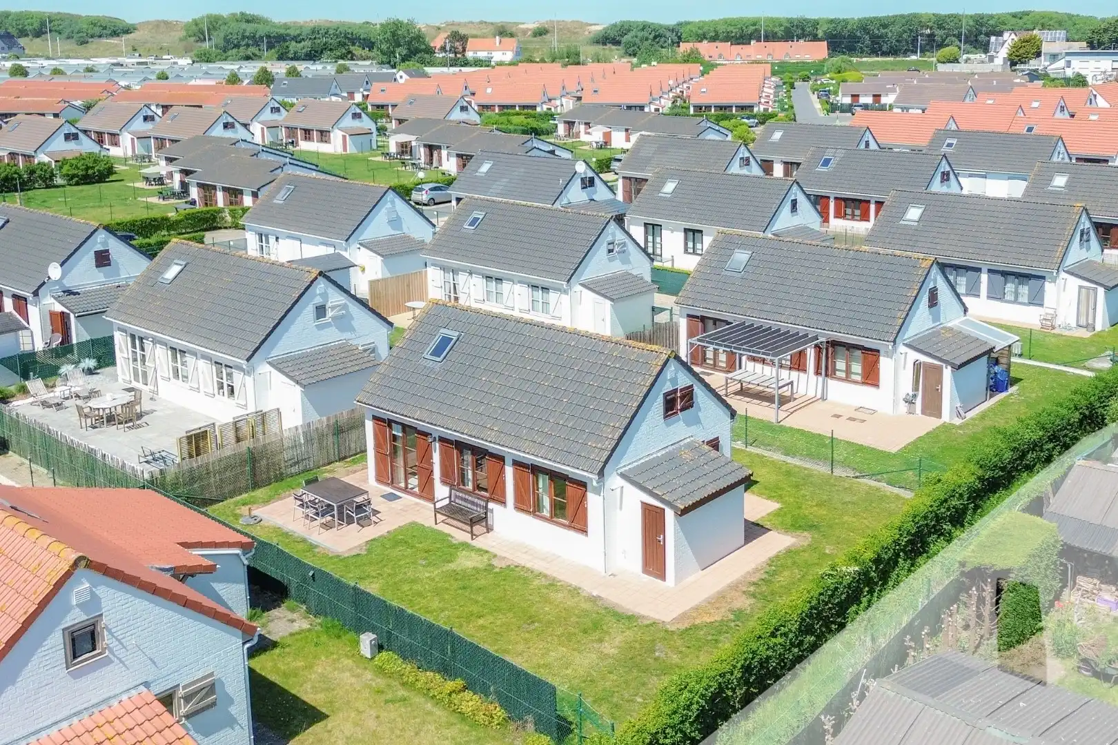 Instapklaar en gemeubeld vissershuisje met tuin en staanplaats in Harendijke! foto 13