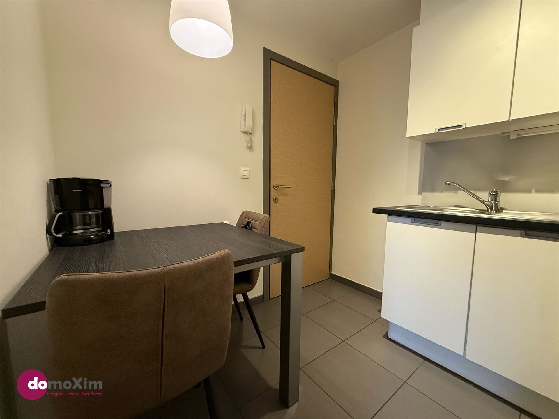 Moderne gemeubelde studio, geschikt voor één persoon, in het centrum van Leuven foto 6