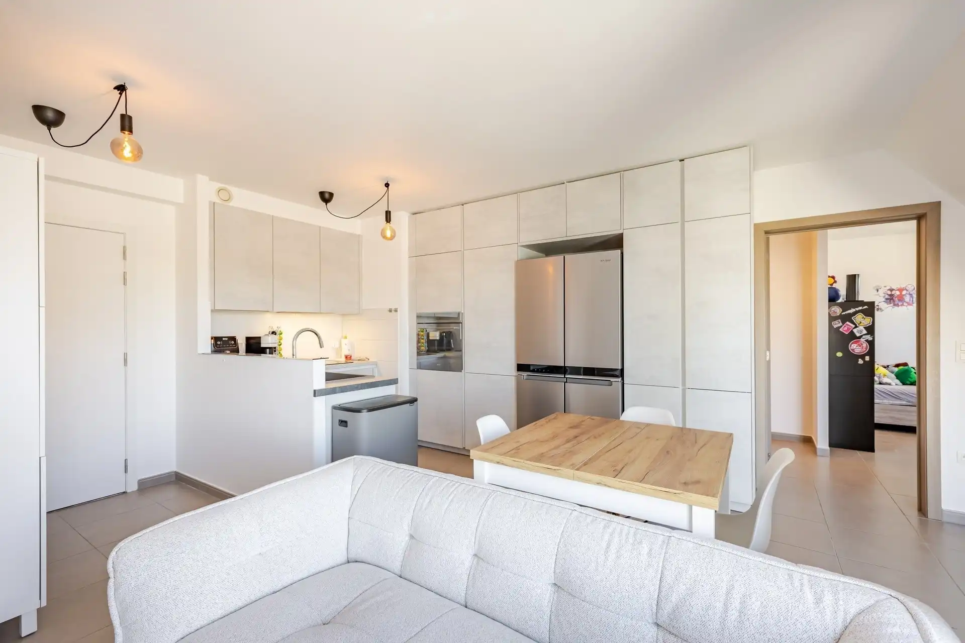 Lichtrijk duplexappartement met 2 SLPK, 2 badkamers & garage foto 14