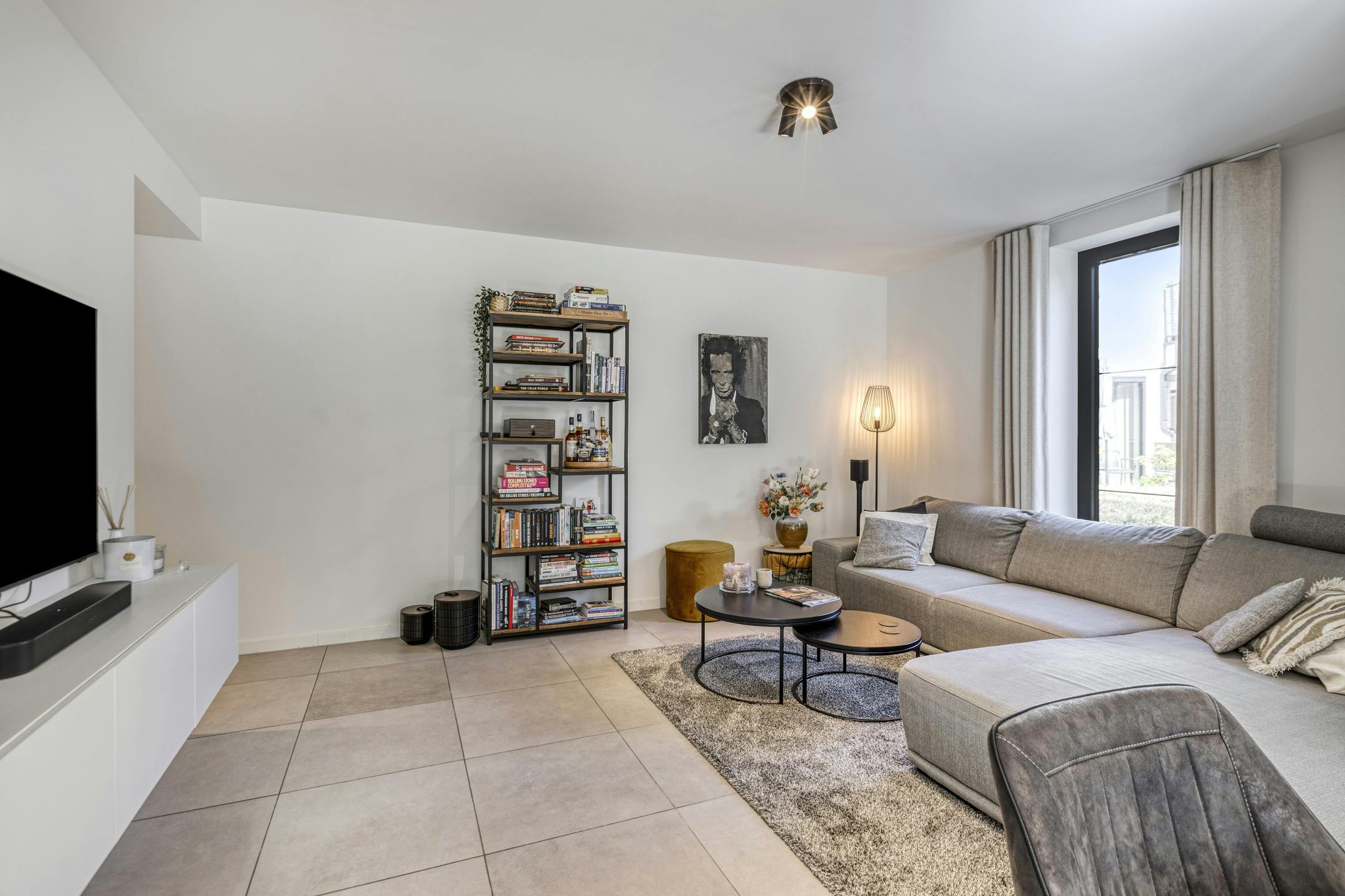 Lichtrijk & Luxueus gelijkvoersappartement in Genk foto 3