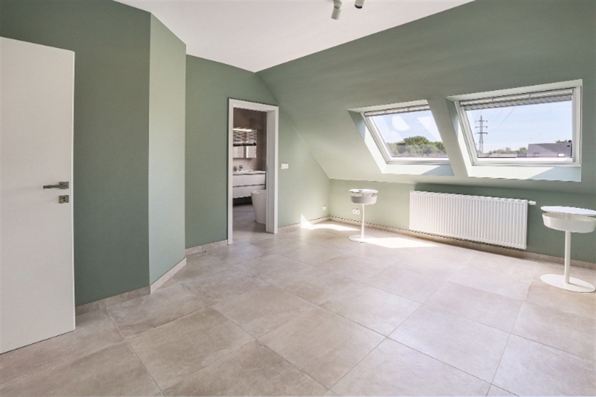 Prachtig recent appartement met 2 slaapkamers in de stadsrand foto 9