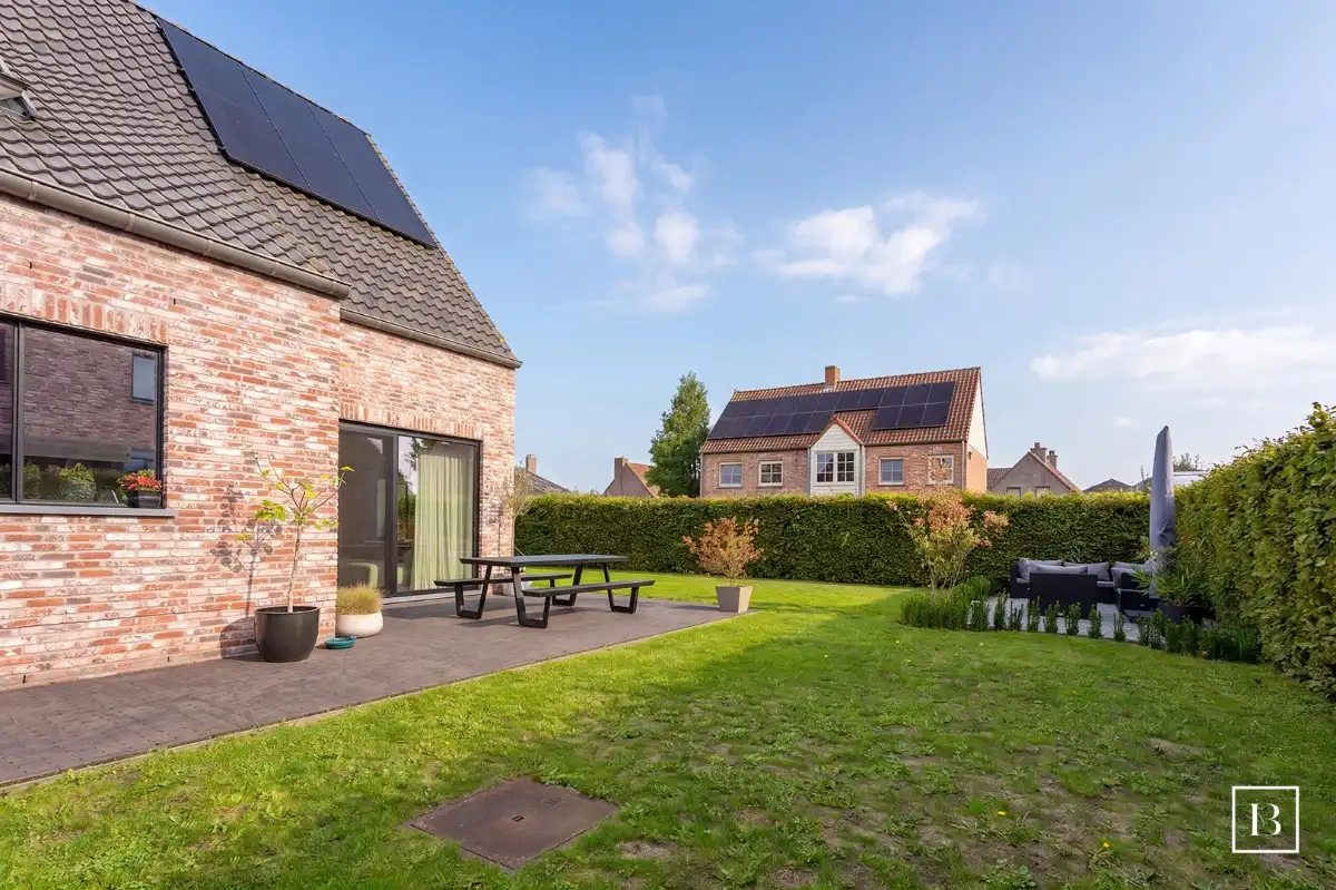 Energiezuinig woning met hoogwaardige afwerking te Jabbeke foto 3