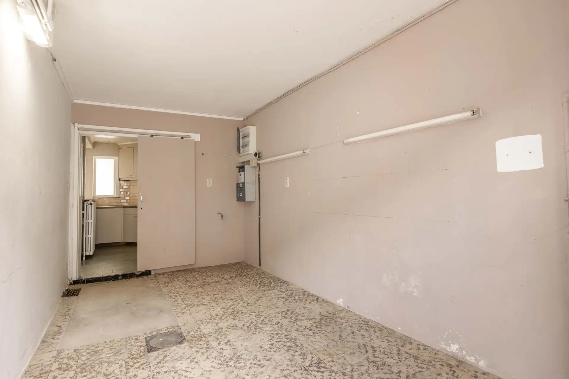 Gezellige woning met drie ruime slaapkamers en veel bergruimte te koop in Wakken foto 17