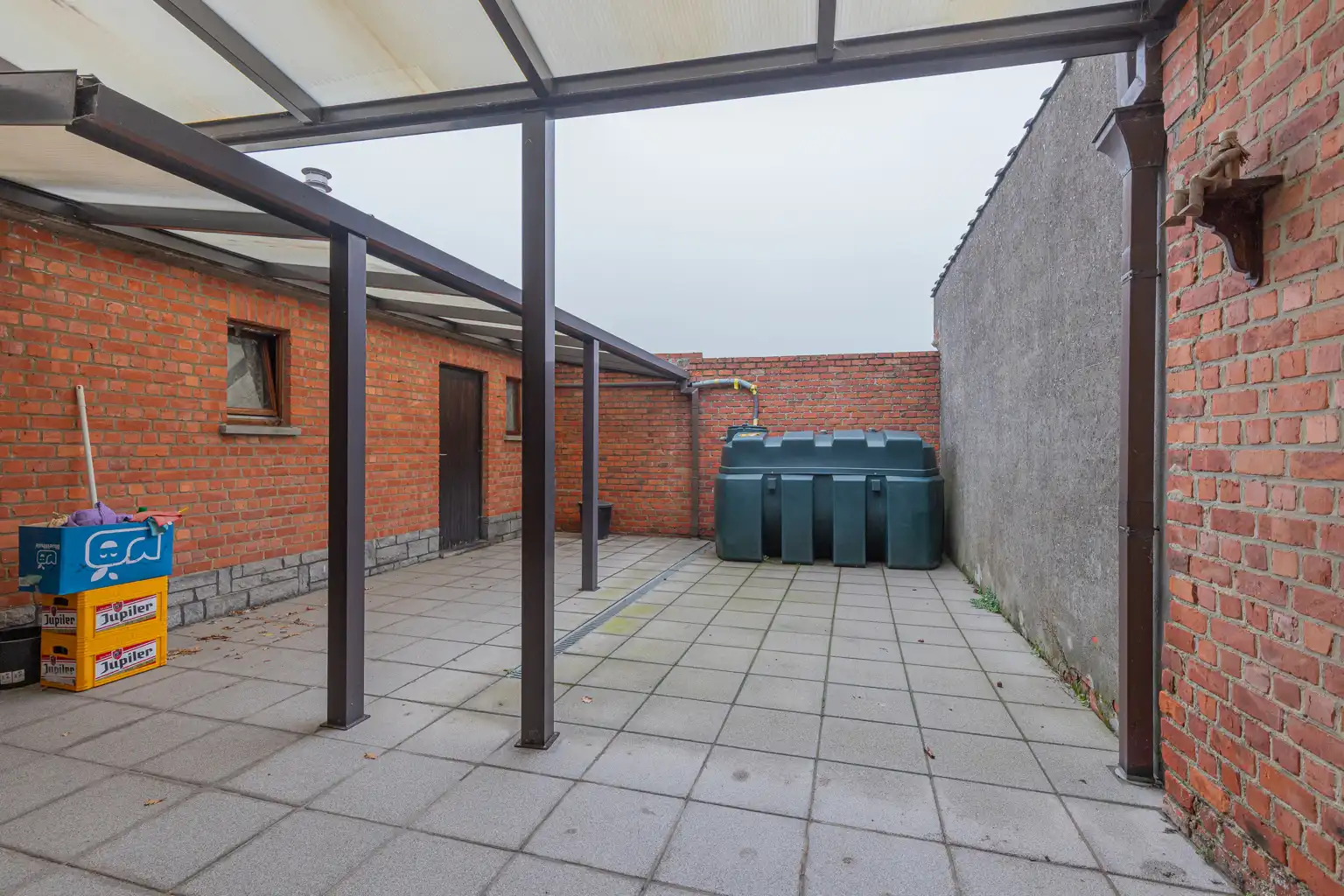 Ruime gezinswoning met 3 kamers! foto 17