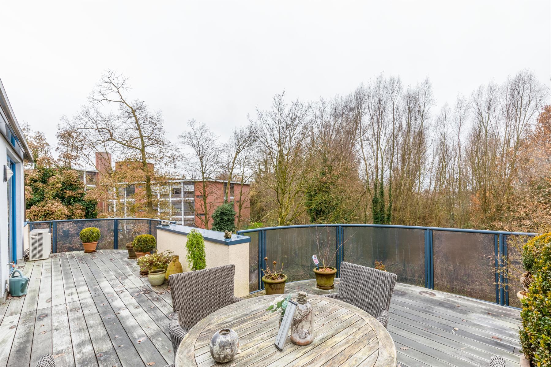 Riante penthouse met o.a. 3 slpks, 2 badks en ruime terrassen foto 20