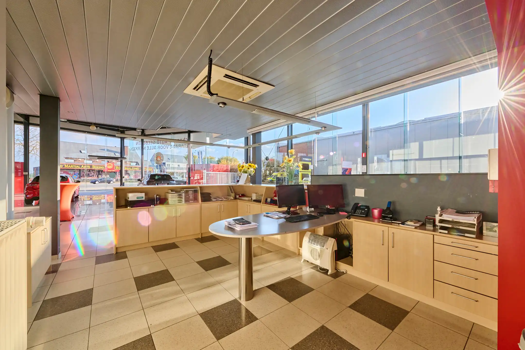 Te koop: commercieel gebouw in Maasmechelen foto 6