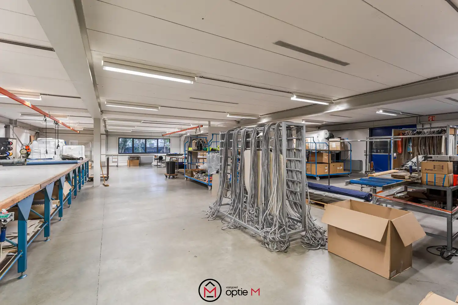 Industriepand te koop in Dilsen-Stokkem (Rotem) – ruime ateliers, kantoren en uitstekende bereikbaarheid foto 11