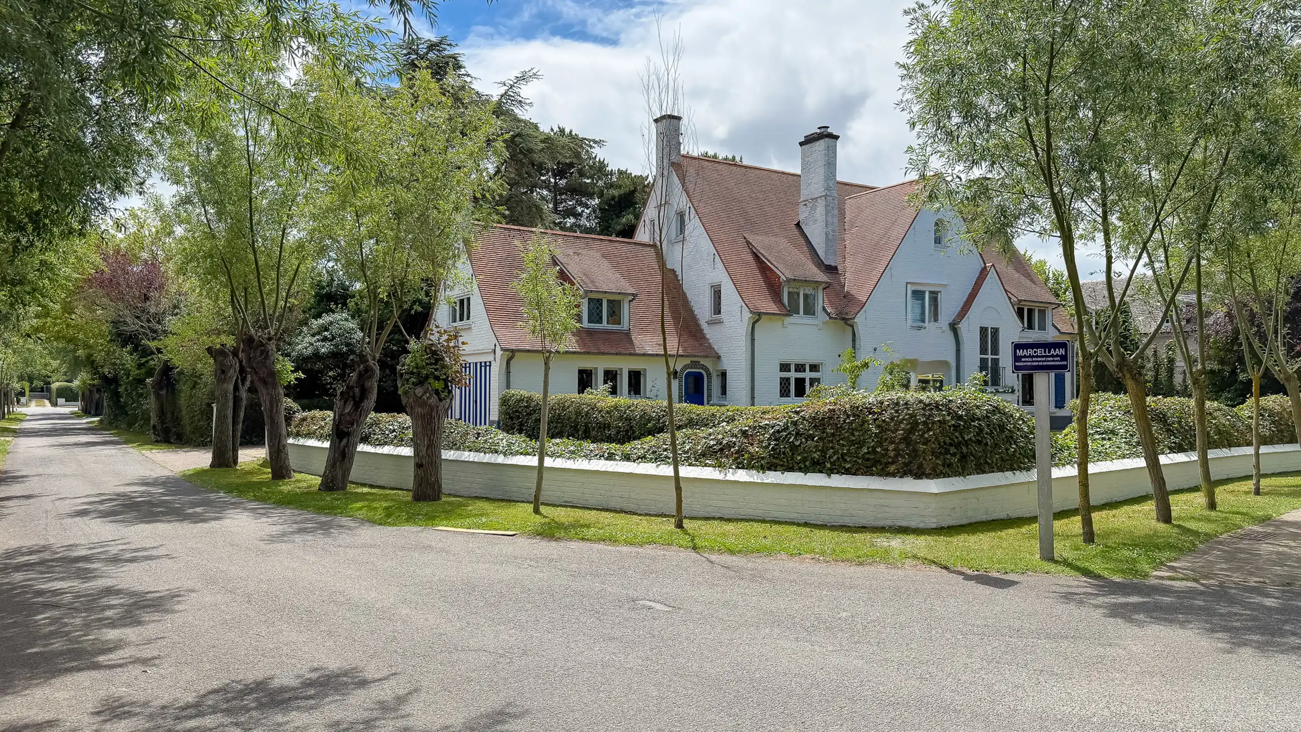 Hoofdfoto van de publicatie: Karaktervolle villa met uitzonderlijk potentieel -TOPLOCATIE