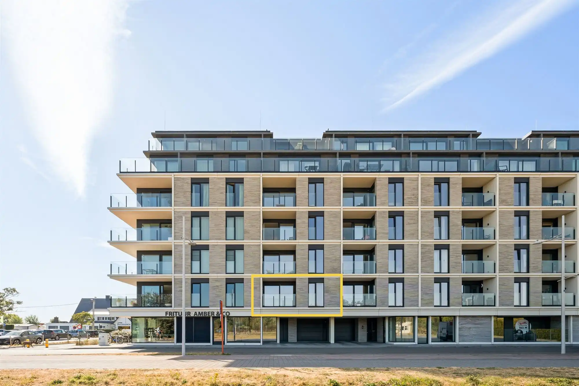 Luxueus (quasi nieuw) appartement vlakbij het strand!  foto 25