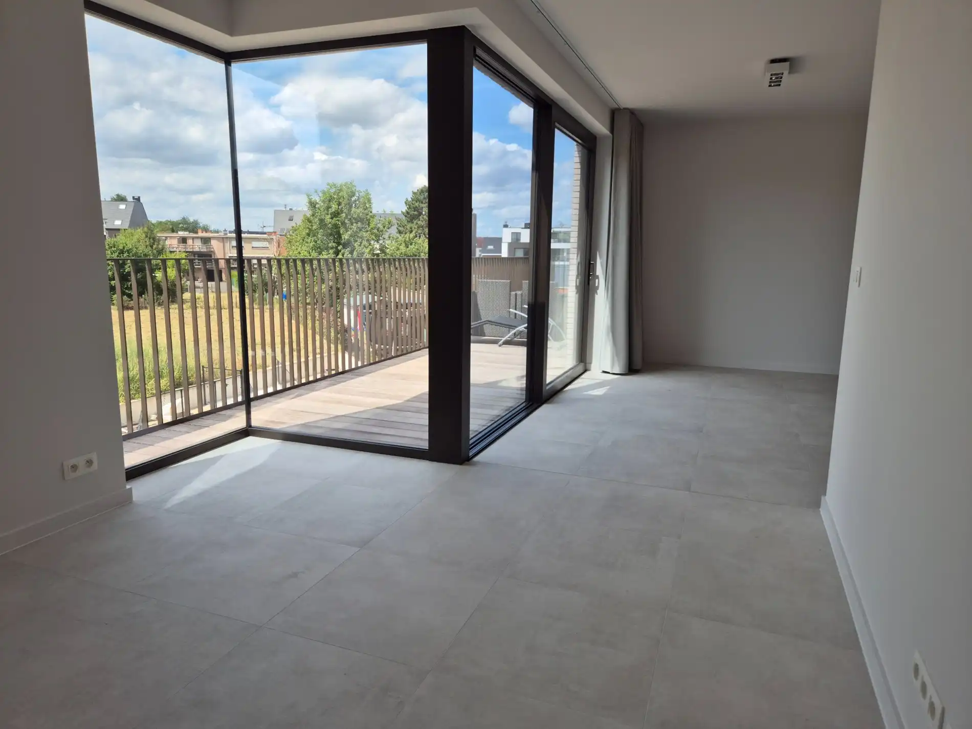 Nieuwbouwappartement met 2 slaapkamers en terras foto 6