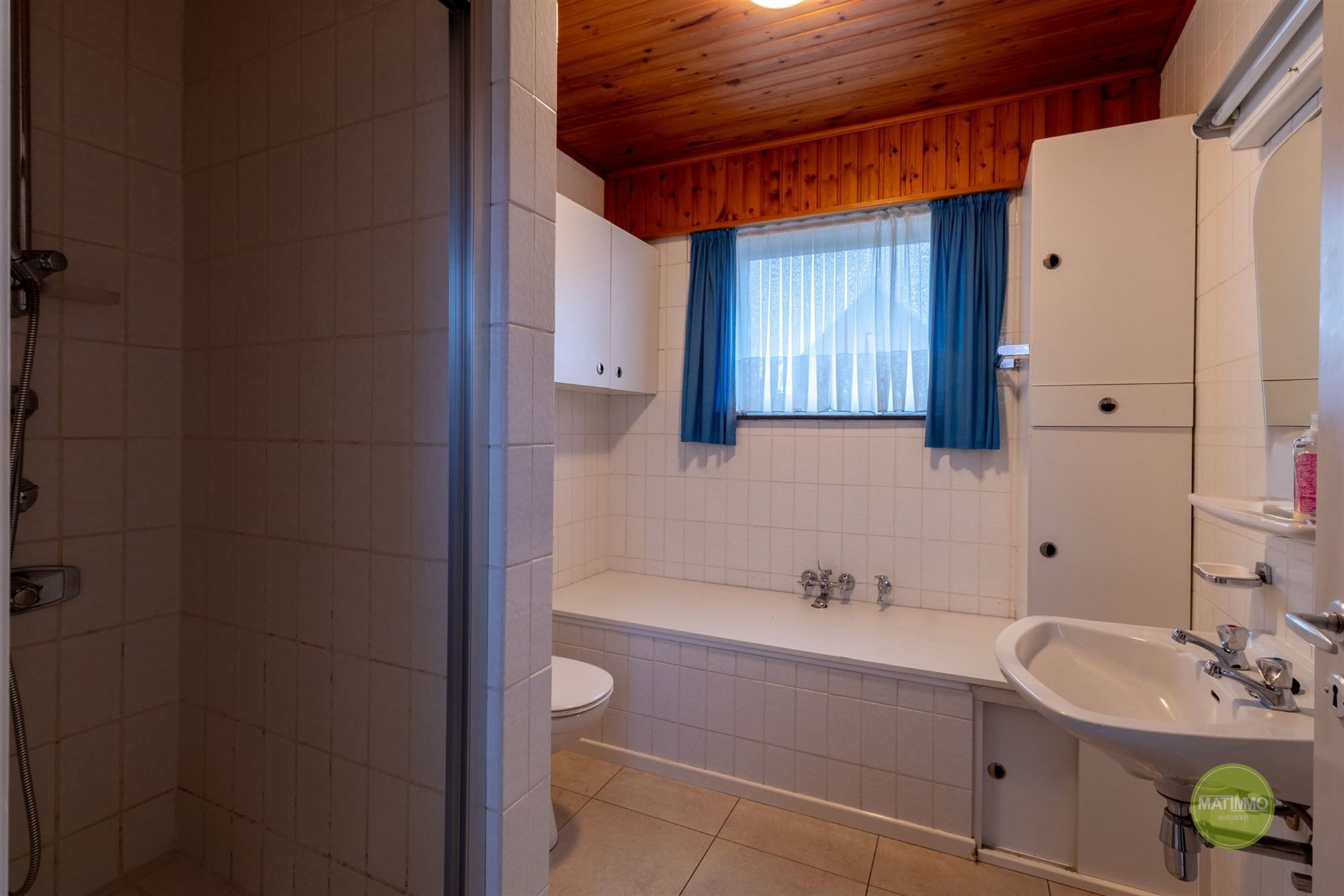 Ruime woning met 3 slaapkamers te Mol-Achterbos.  foto 8