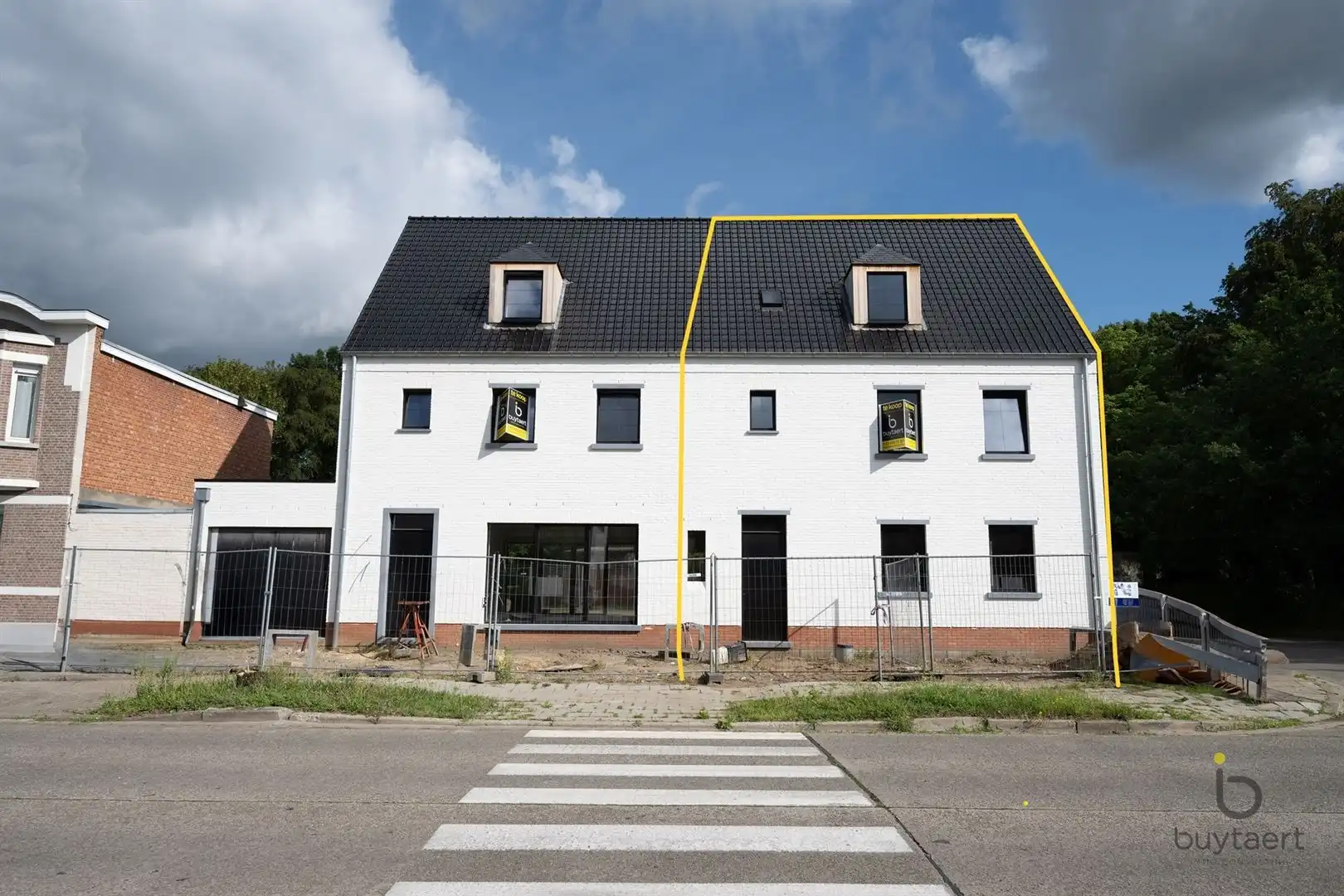 Tijdloze halfopen nieuwbouwwoning BEN-woning, bel-étage, ideaal woon-werk of voor zorgwoning. foto 2