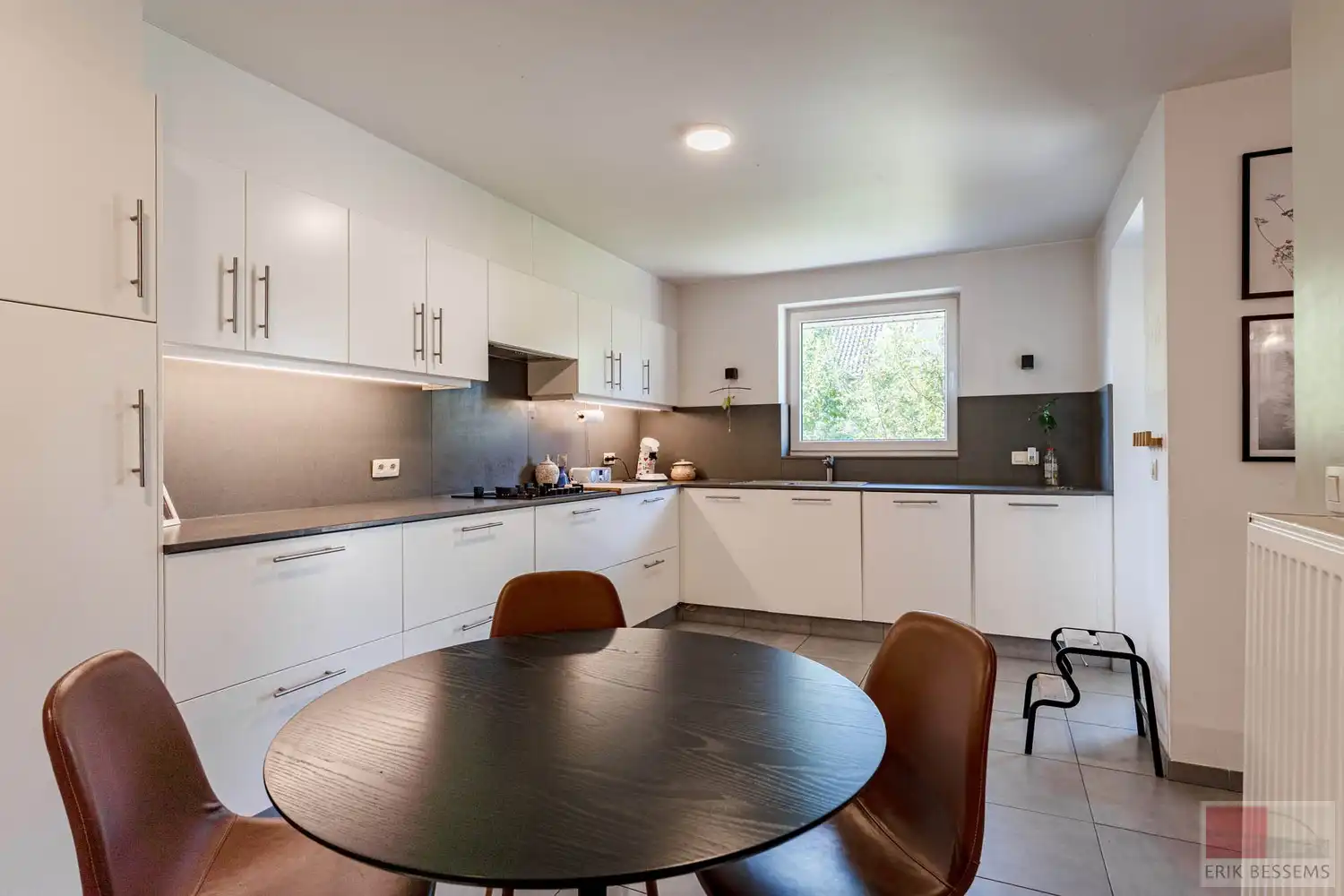 Energiezuinige woning gelegen op een perceel van 222m² met een woonoppervlakte van circa 163m² foto 18