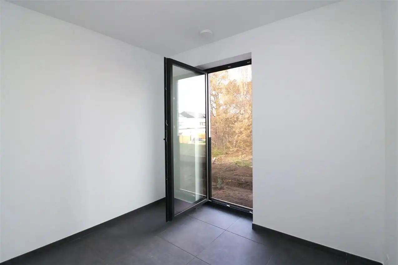 Zonnig appartement, zuidterras, twee slpk, autostaanplaats op gunstige locatie foto 19