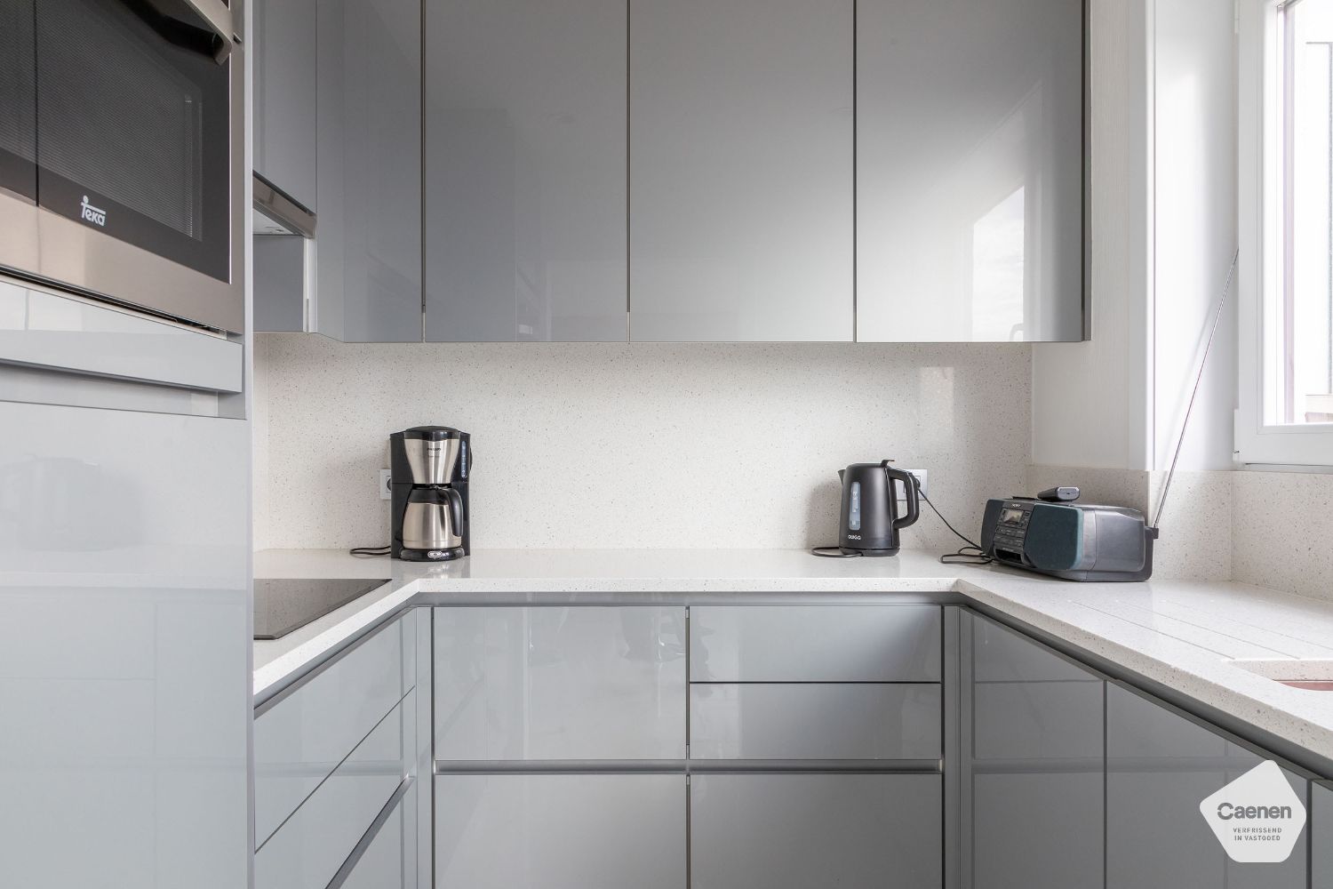 Penthouse met 2 slaapkamers te koop in het hartje van Blankenberge! foto 4