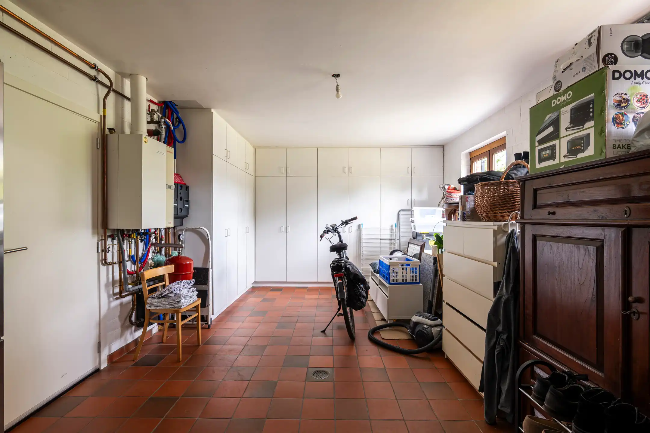 Rustig gelegen vrijstaande woning op 960 m² grond. foto 9