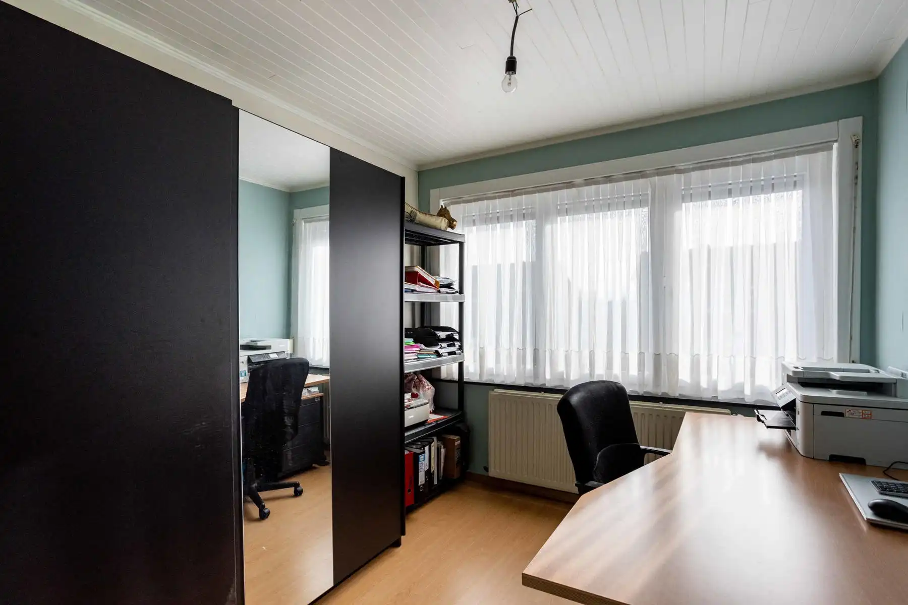 Gerenoveerde bel-etage woning met garage in rustige woonwijk. foto 16