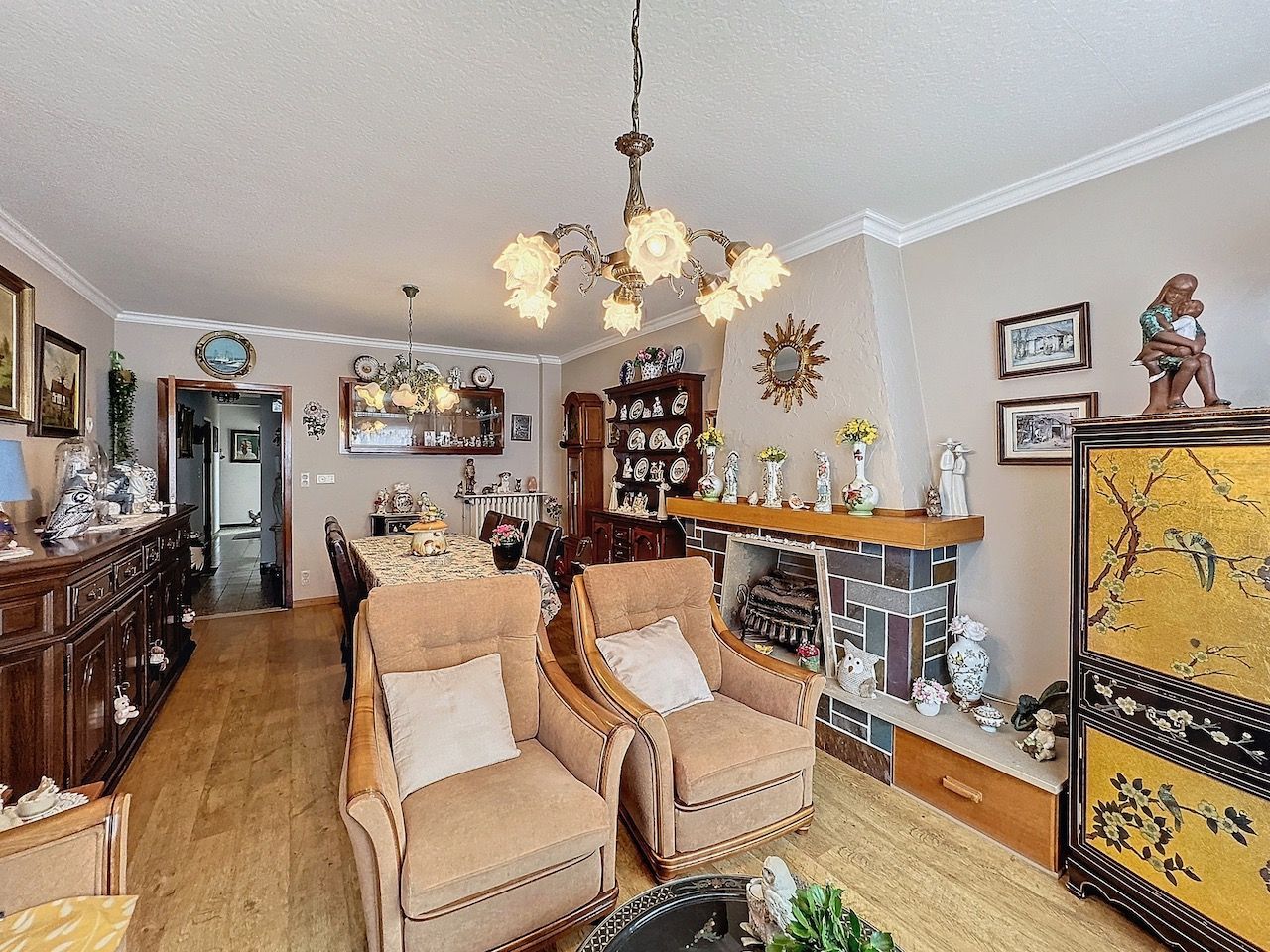 Bijzonder ruim gelijkvloers appartement met mooie tuin in het centrum van Heist foto 4