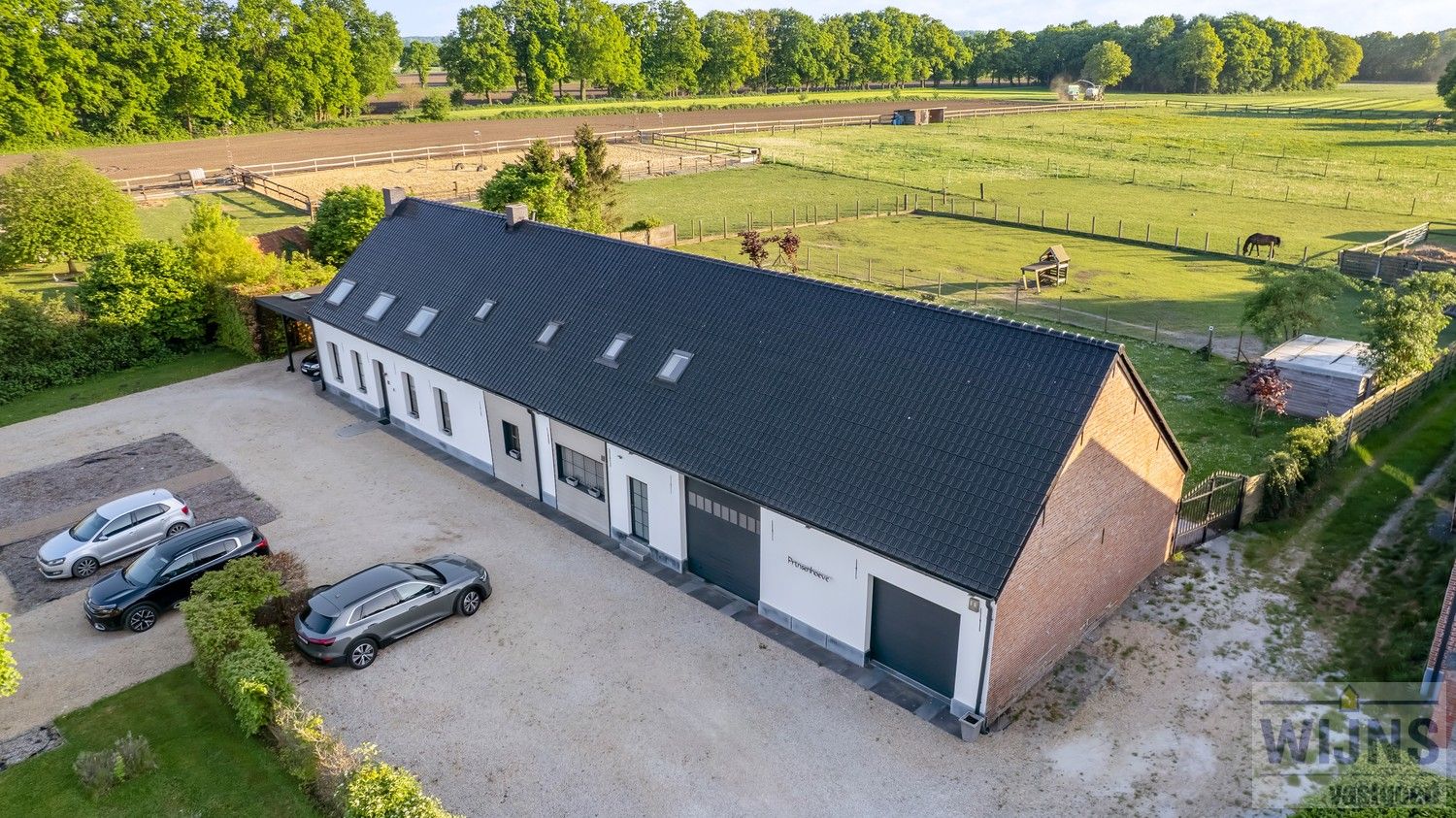 Prachtige langevelhoeve met 5 slpkm foto {{pictureIndex}}