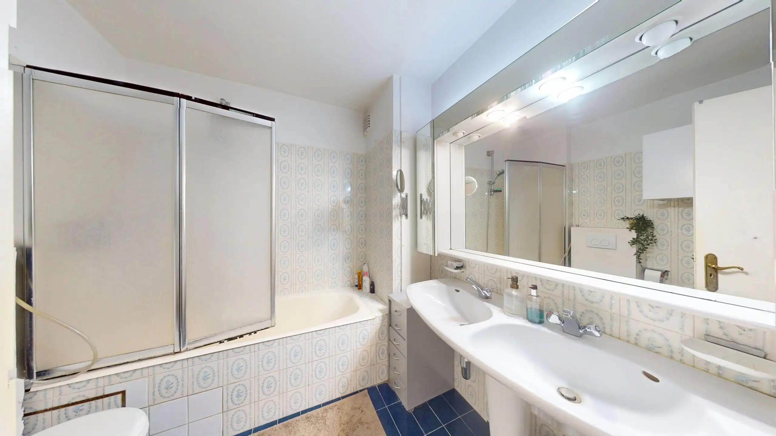 ANTWERPEN -  2 slaapkamer appartement met zicht op Stadspark foto 5