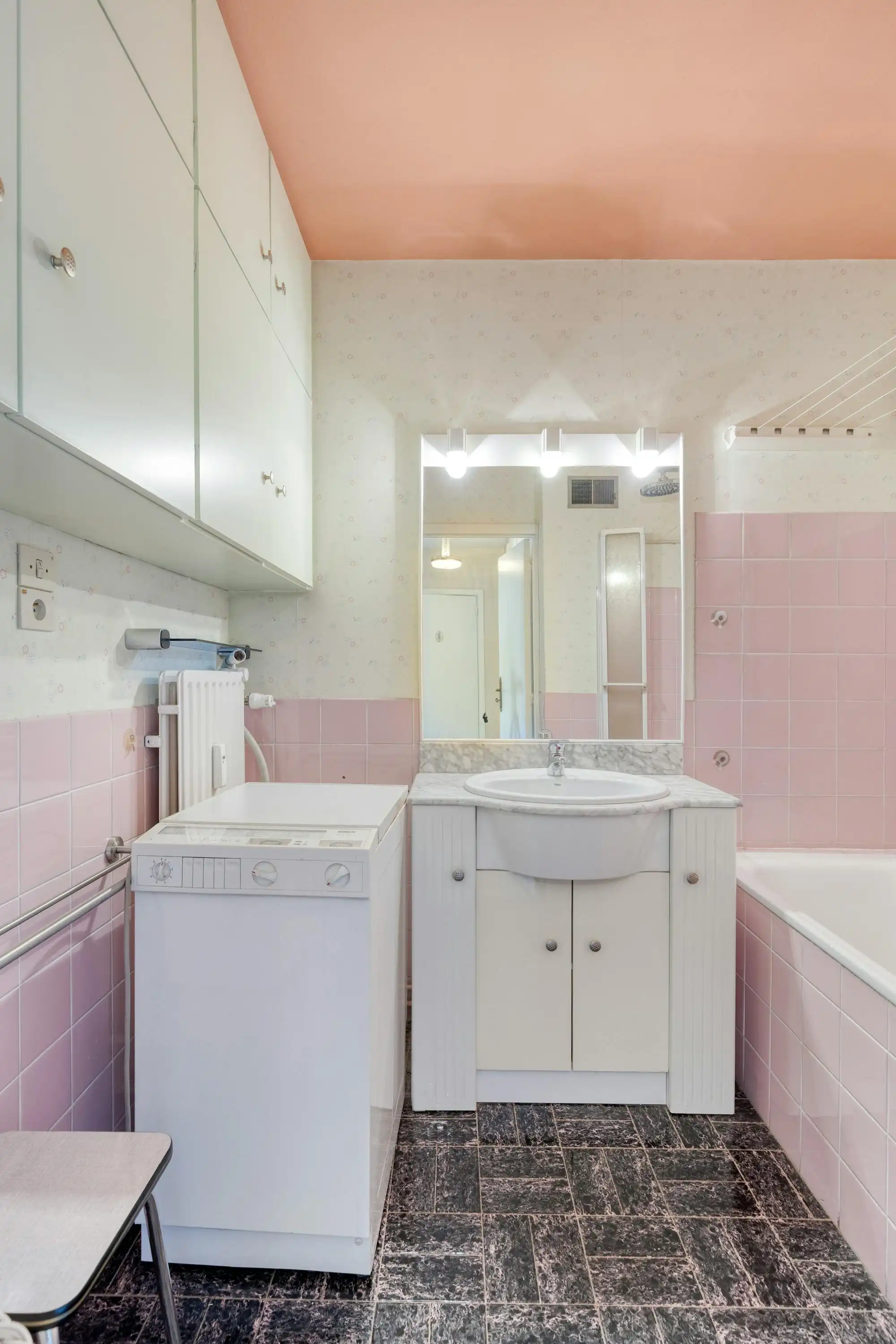 Te renoveren appartement met 2 slaapkamers in Bosuil-wijk! foto 15