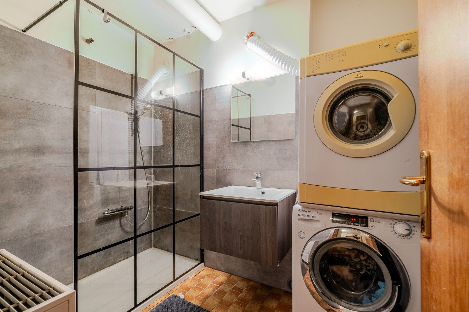 Goed gelegen appartement met garagebox foto 11