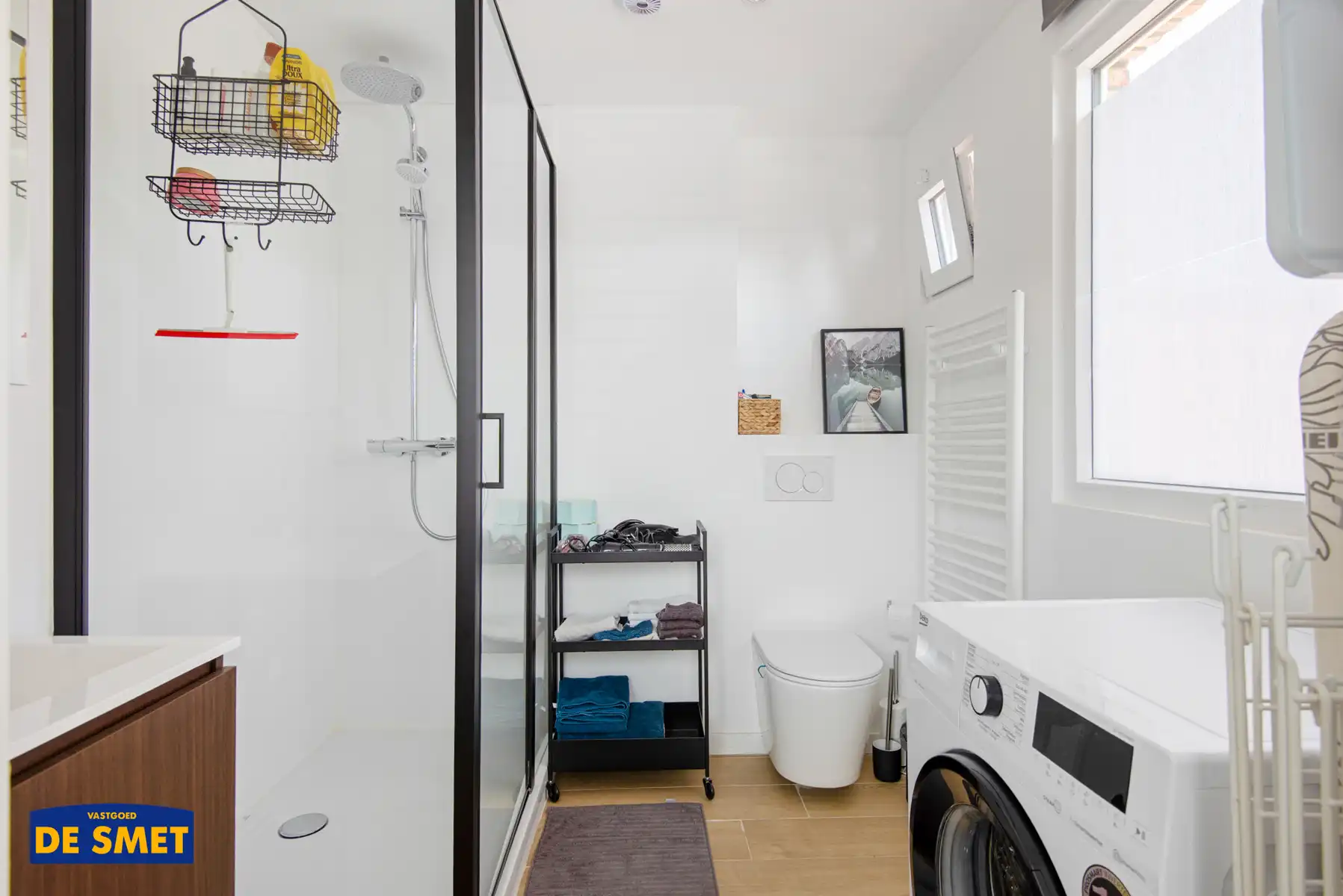 Volledig vernieuwde halfopen bebouwing met koer en garage foto 14