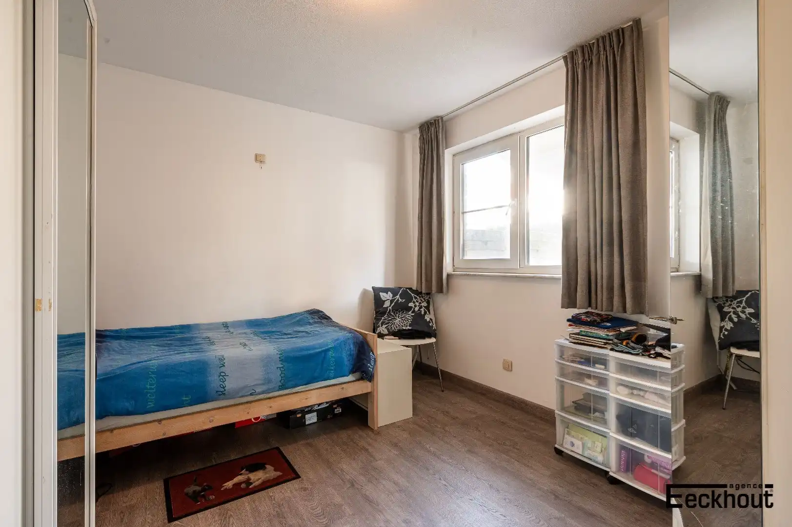 Instapklare woning met garage en tuin op enkele passen van het strand! foto 11