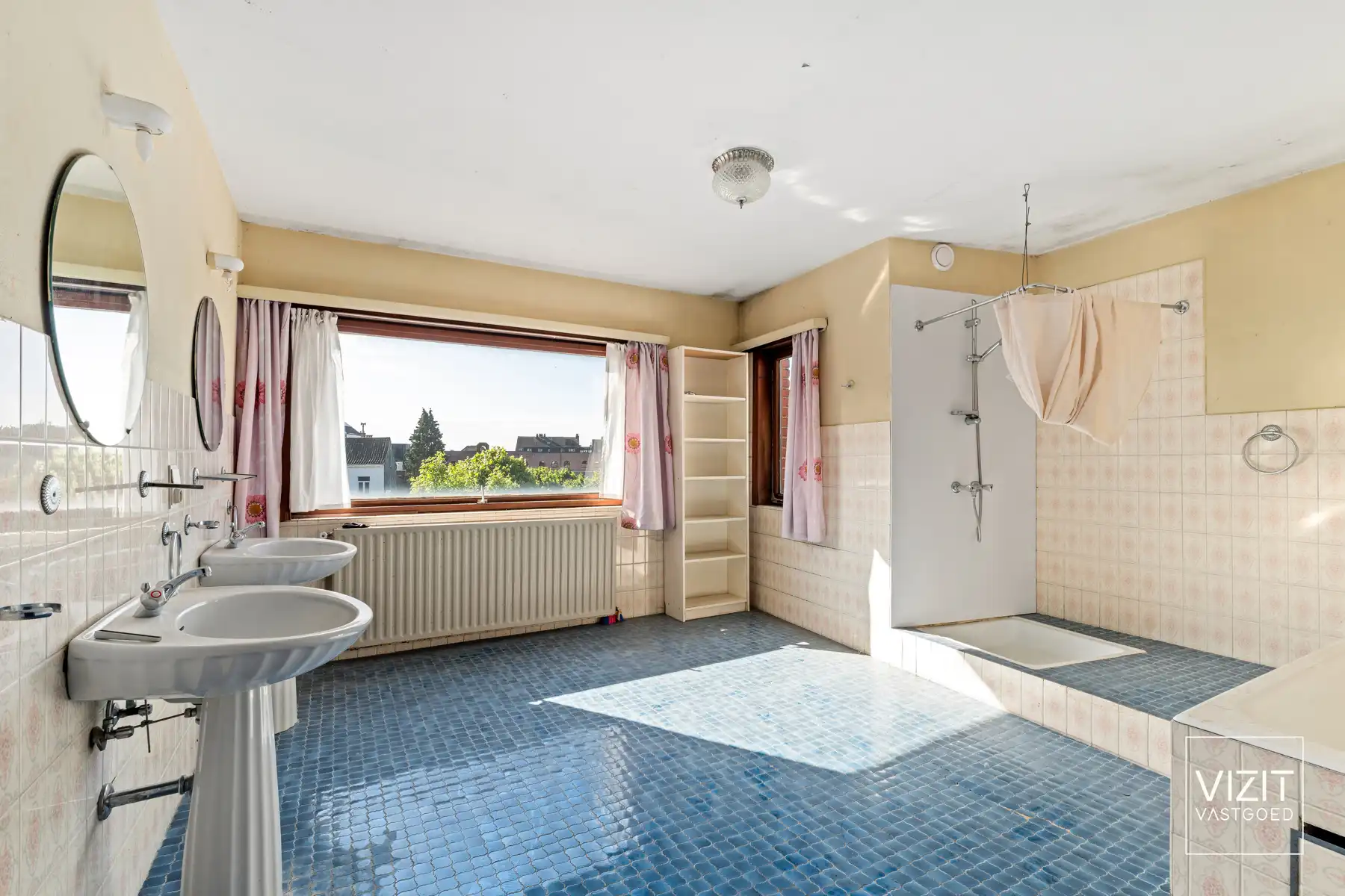 Handelshuis met woonst en ontwikkelingsmogelijkheden foto 18