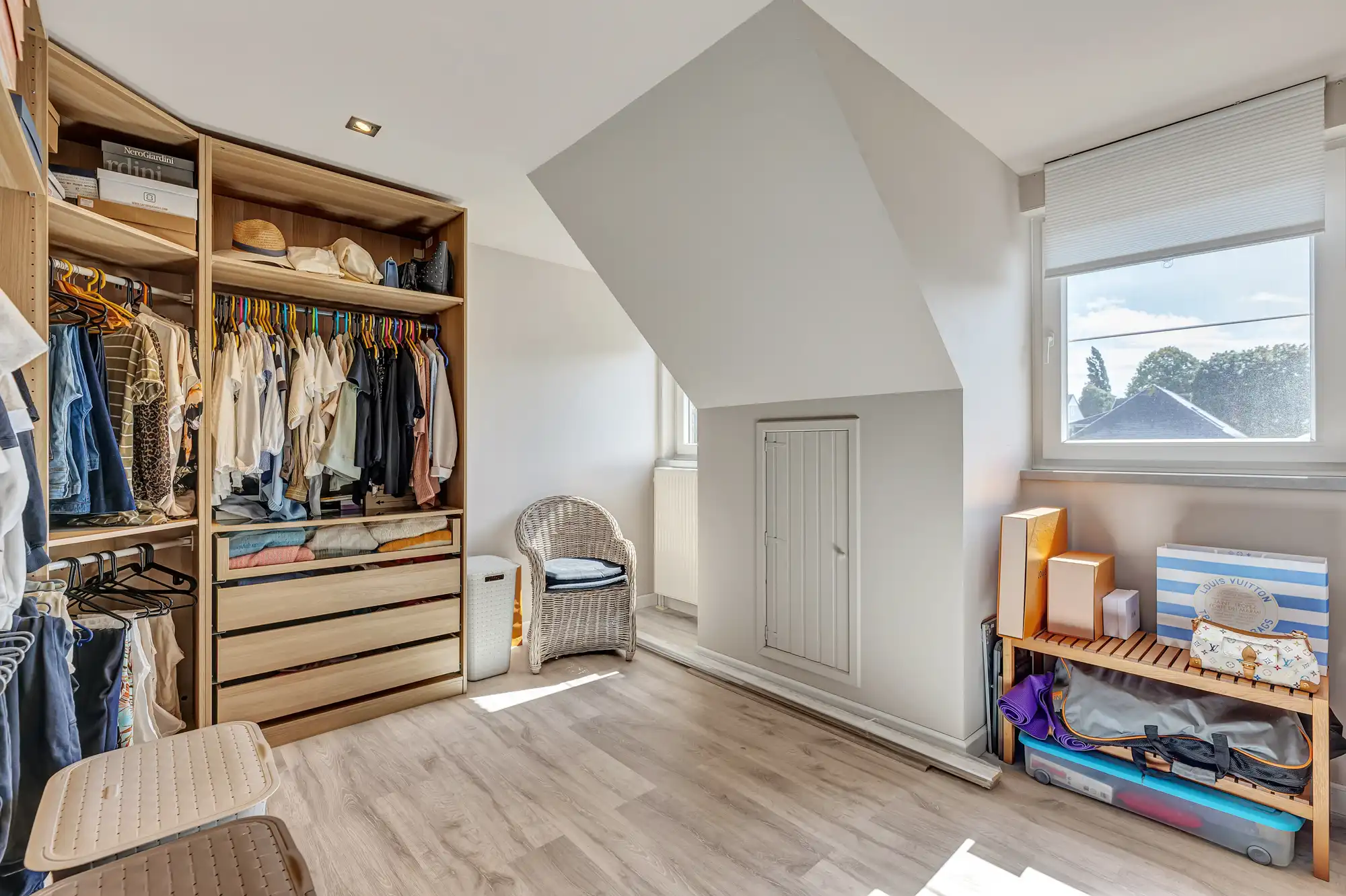 Instapklare, goed onderhouden villa op gunstige locatie foto 26