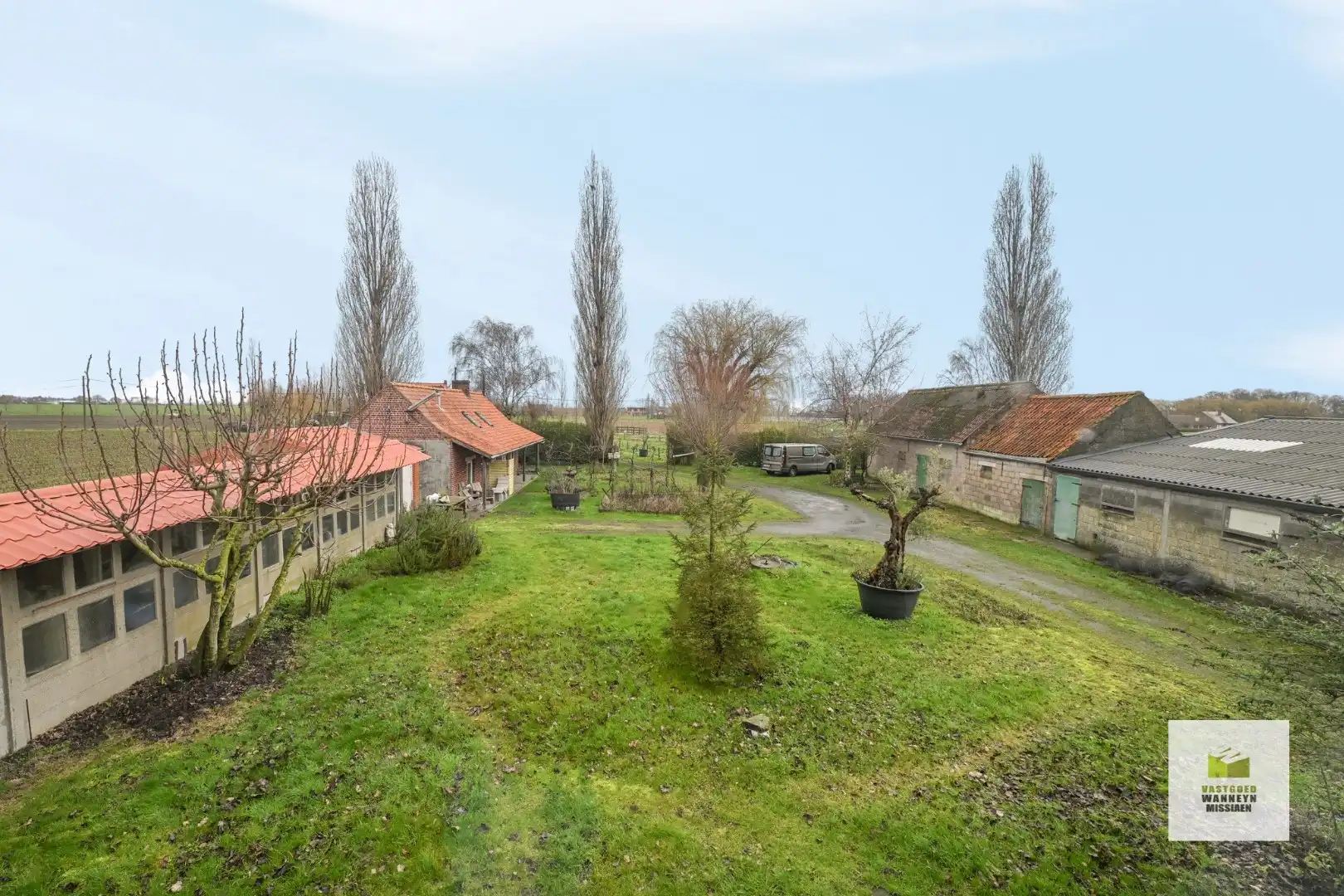 Voormalige hoeve met verkregen functiewijziging op terrein van 4.217 m2 foto 10