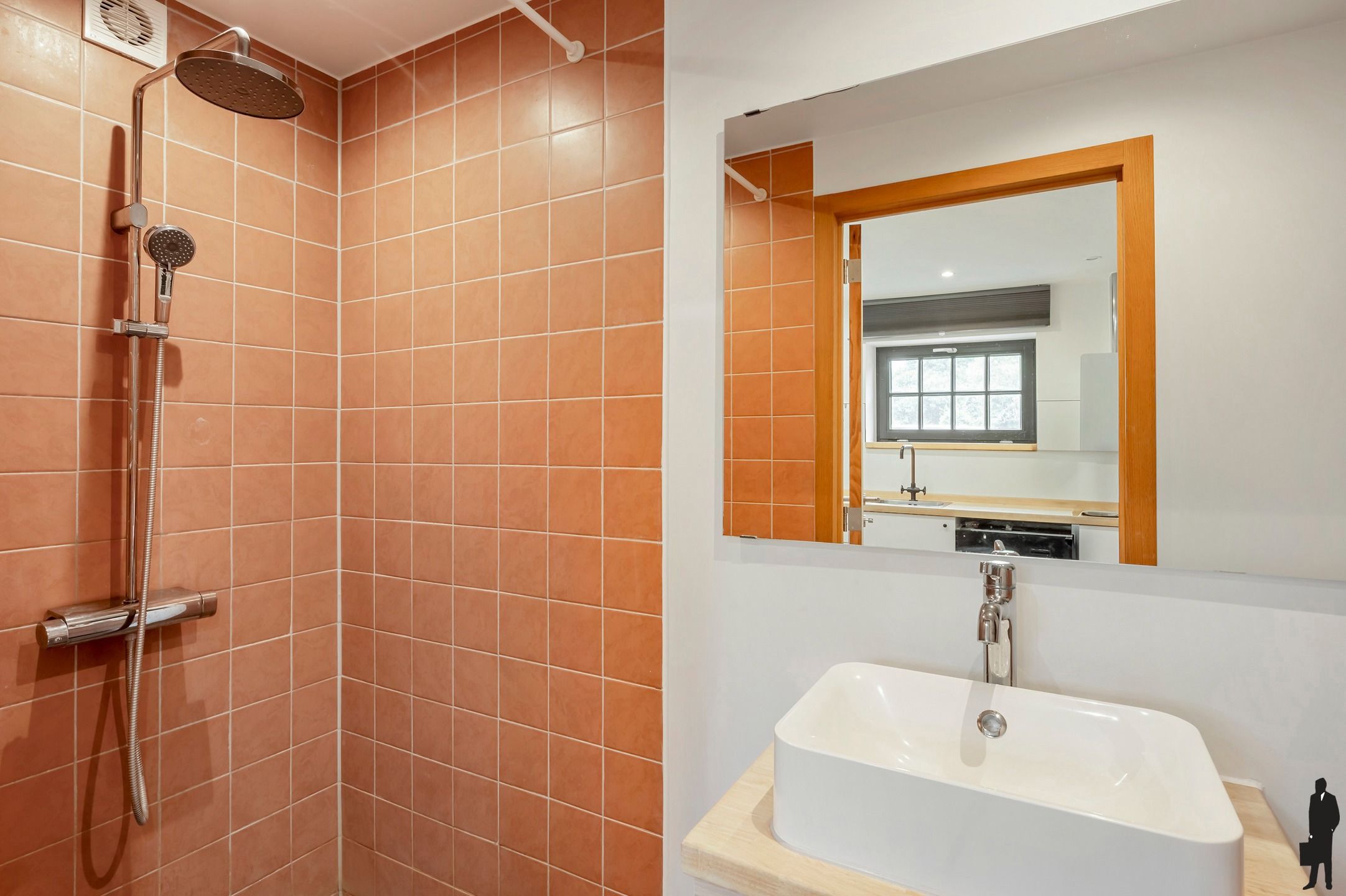 Kantoor/atelier/praktijk foto 16