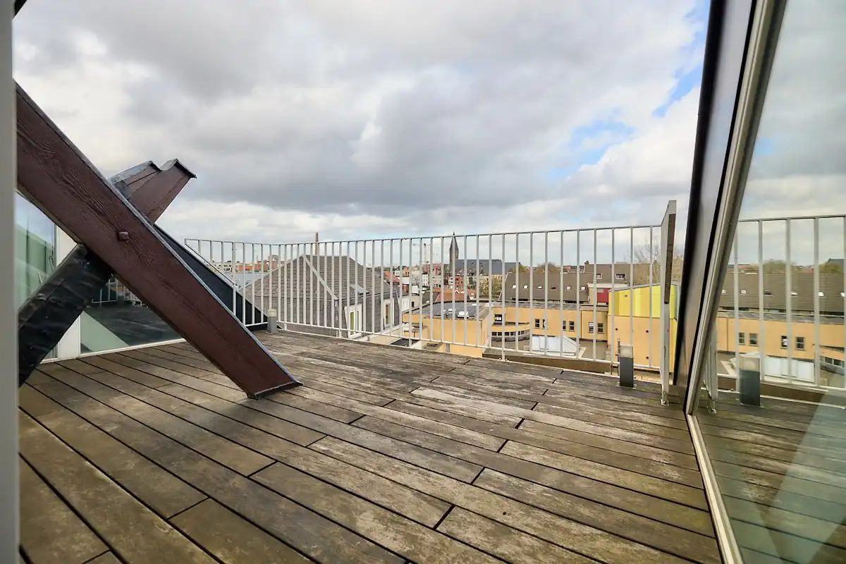 Exceptioneel en luxueus gerenoveerd 19e eeuws duplex dakappartement midden in de binnenstad. foto 14