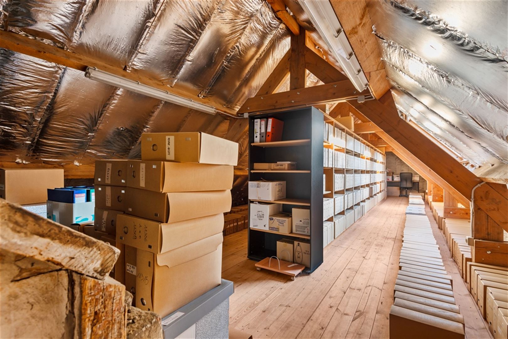 Prestigieuze kantoren te koop Lokeren foto 11