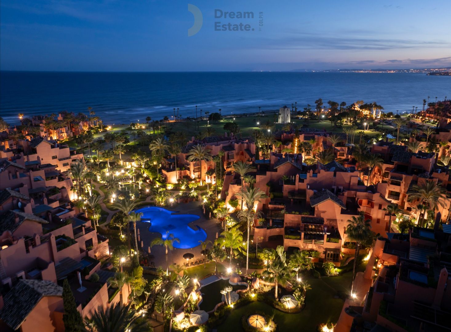 Schitterend luxe appartement aan het strand en restaurant Tikitano, Estepona. foto 25