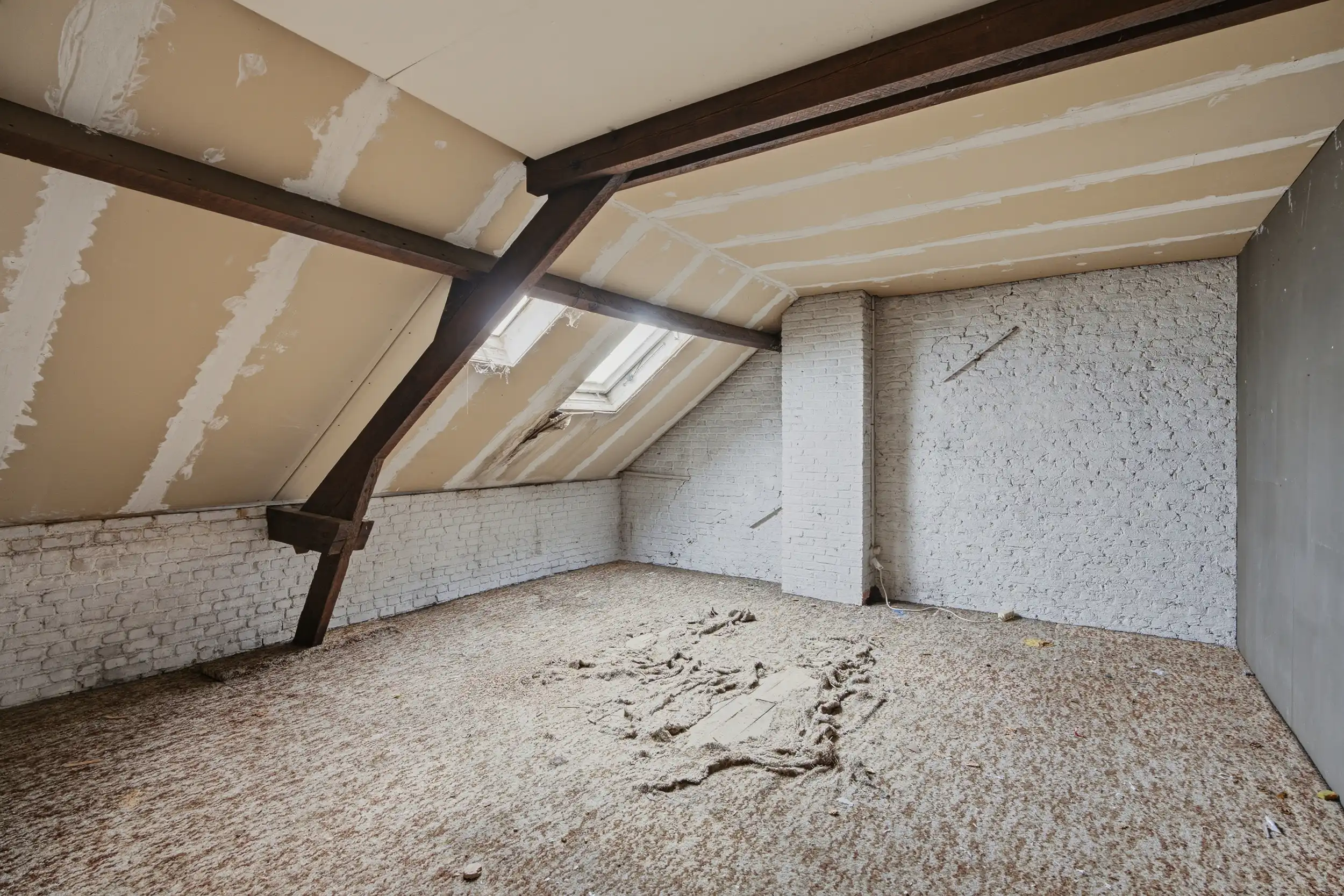 Charmante te renoveren woning op een perceel van 1.853 m² foto 13