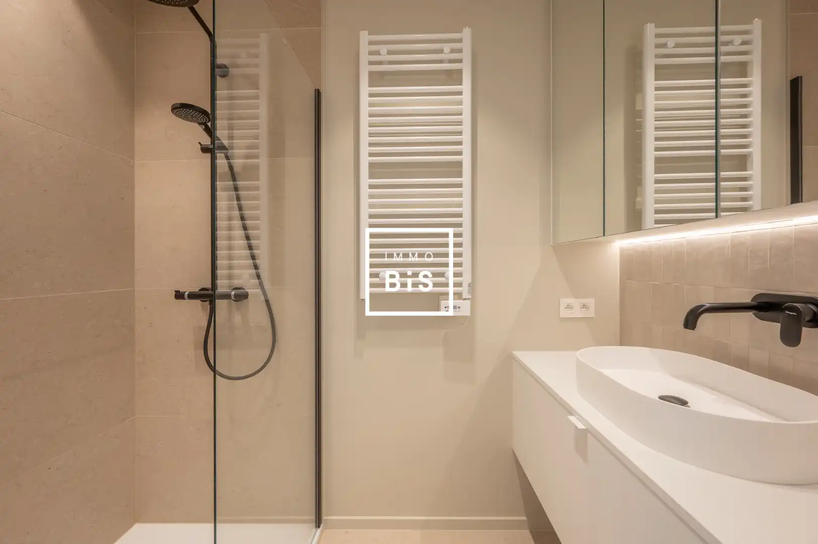 Stijlvol nieuwbouwappartement volledig afgewerkt in het hart van Knokke foto 12