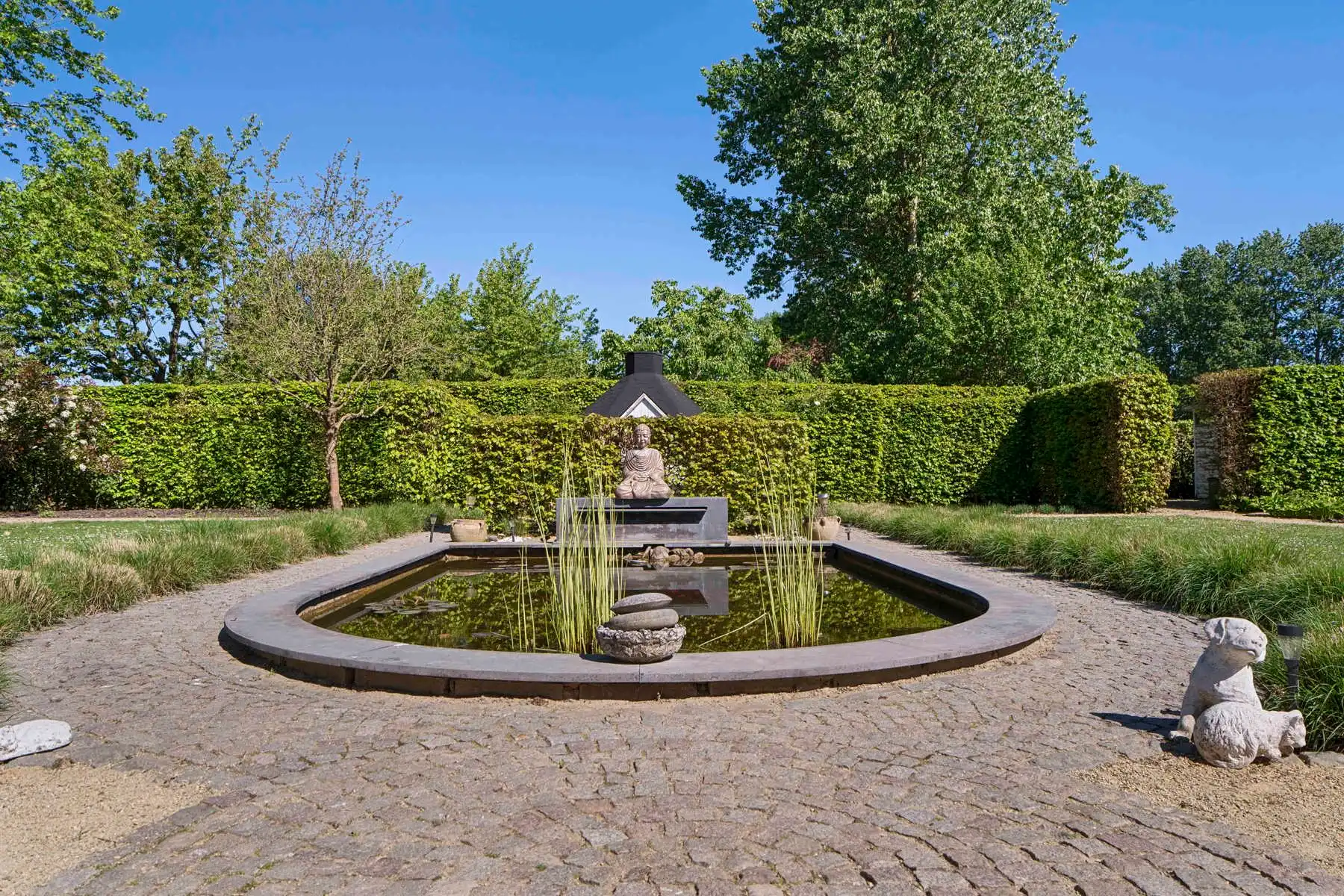 MODERNE VILLA MET 5 SLAAPKAMERS EN ONDERHOUDSVRIENDELIJKE TUIN foto 49